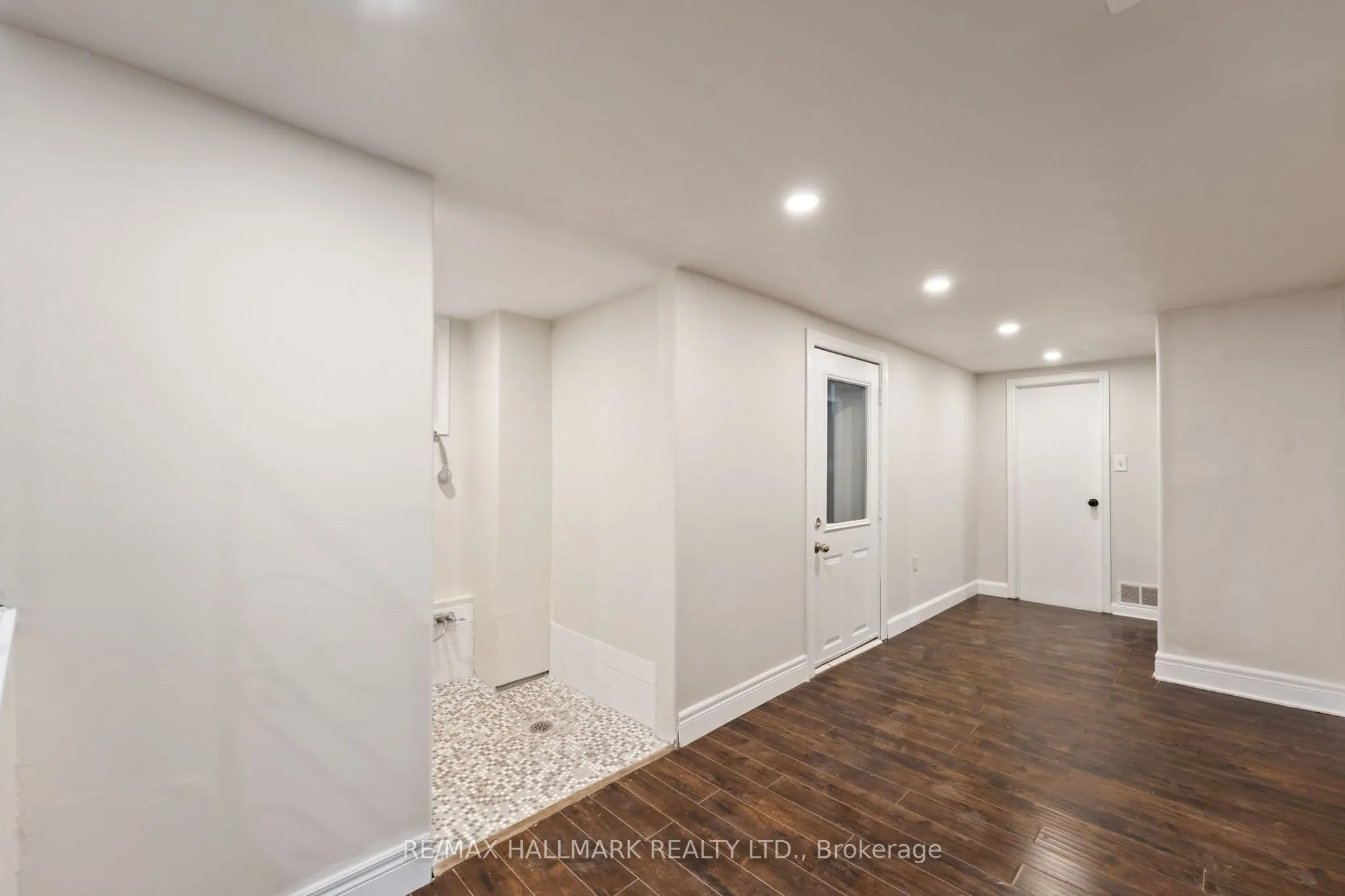 21 King High Avenue