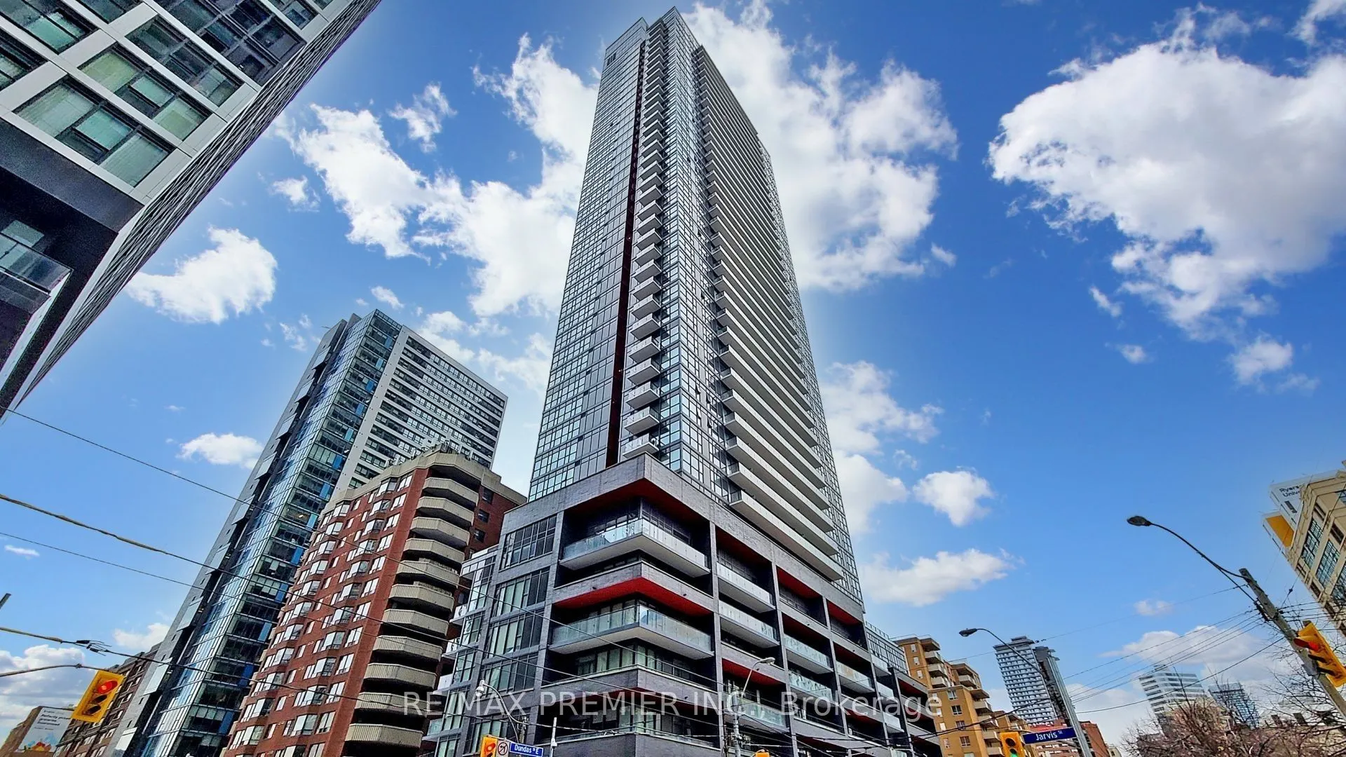 159 Dundas Street E, #901