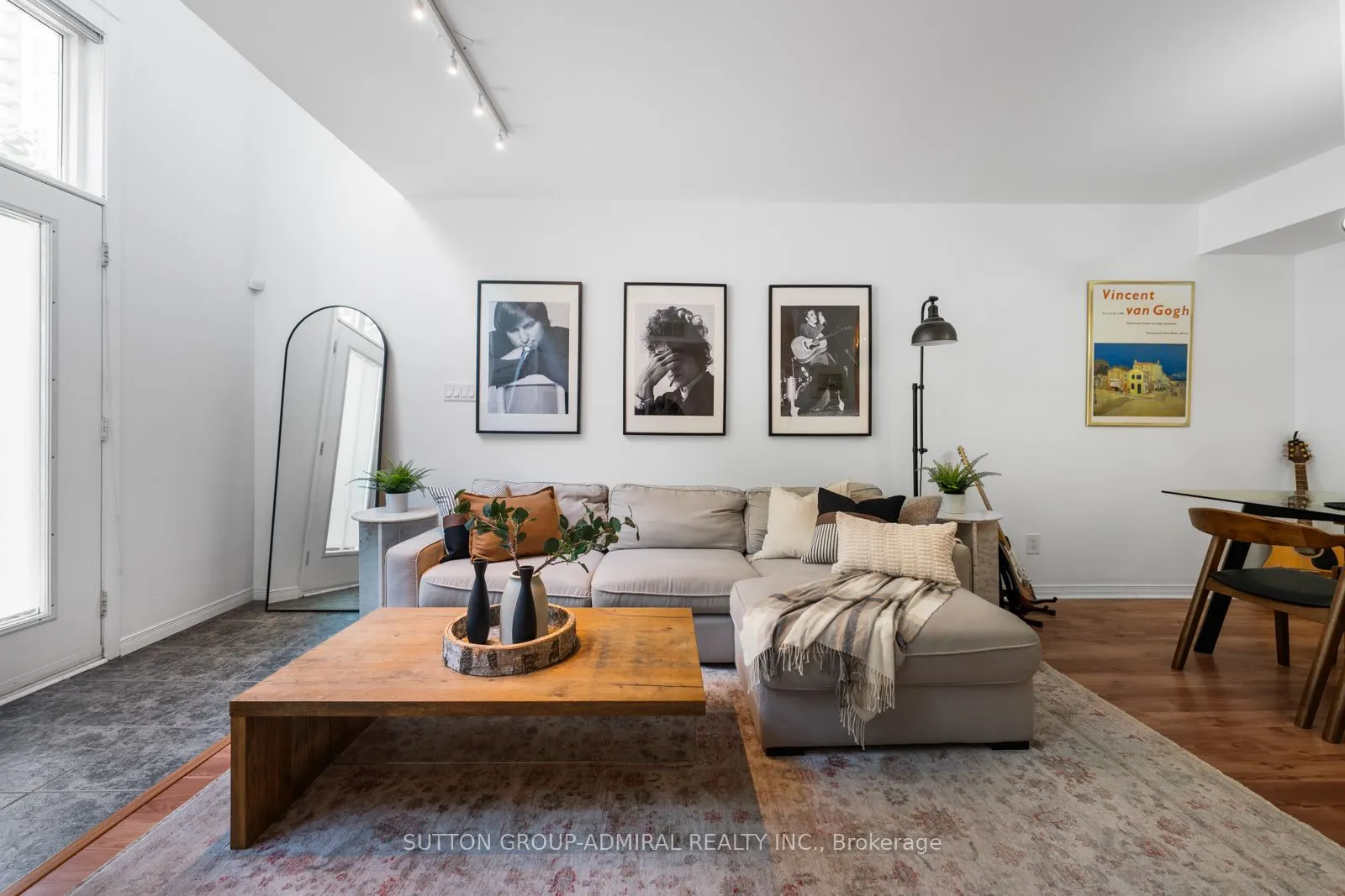 21 Pirandello Street, #1230