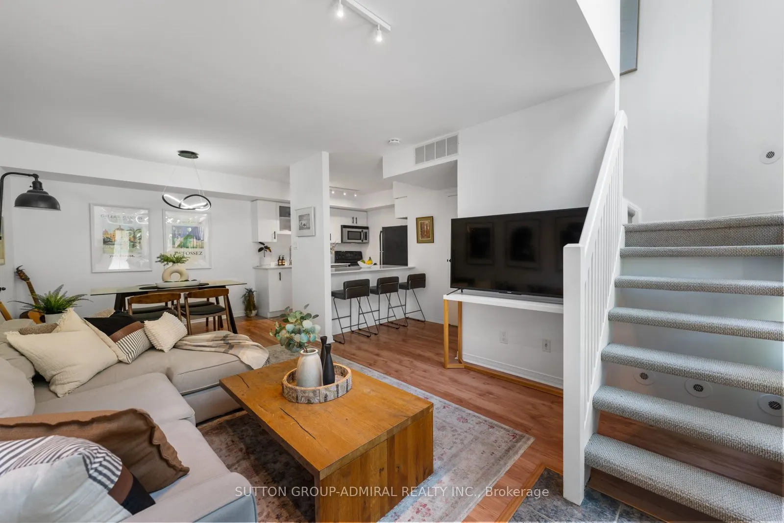 21 Pirandello Street, #1230