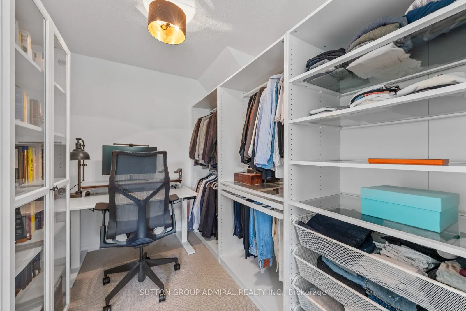 21 Pirandello Street, #1230