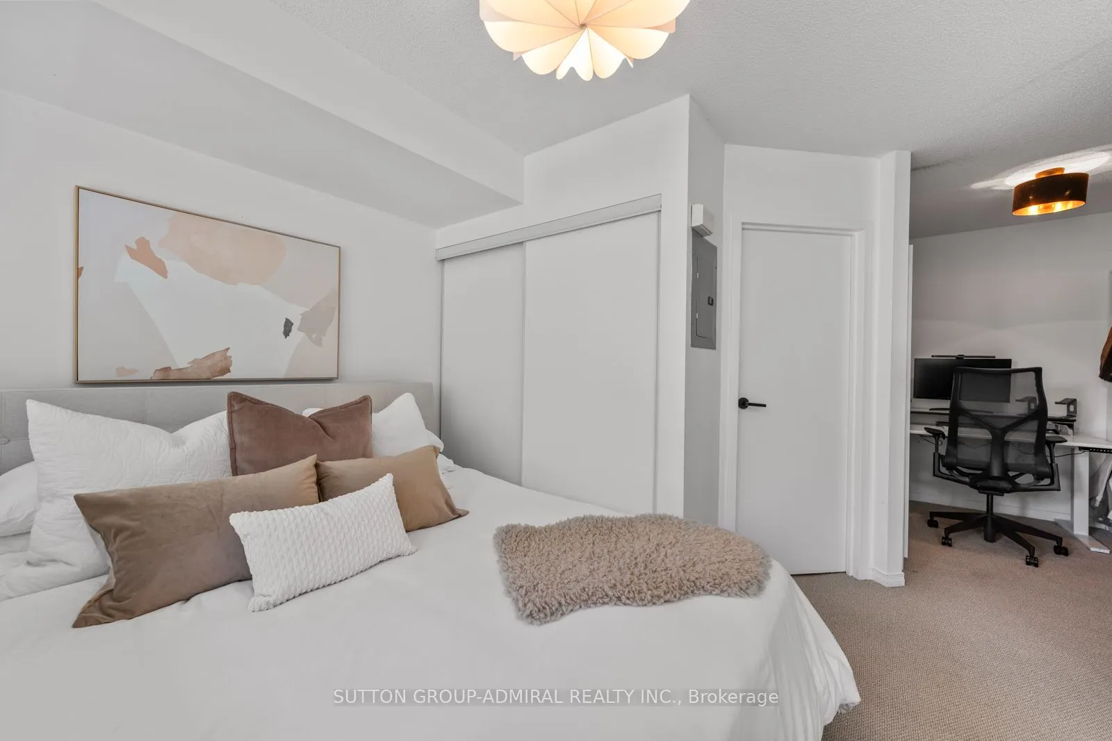 21 Pirandello Street, #1230