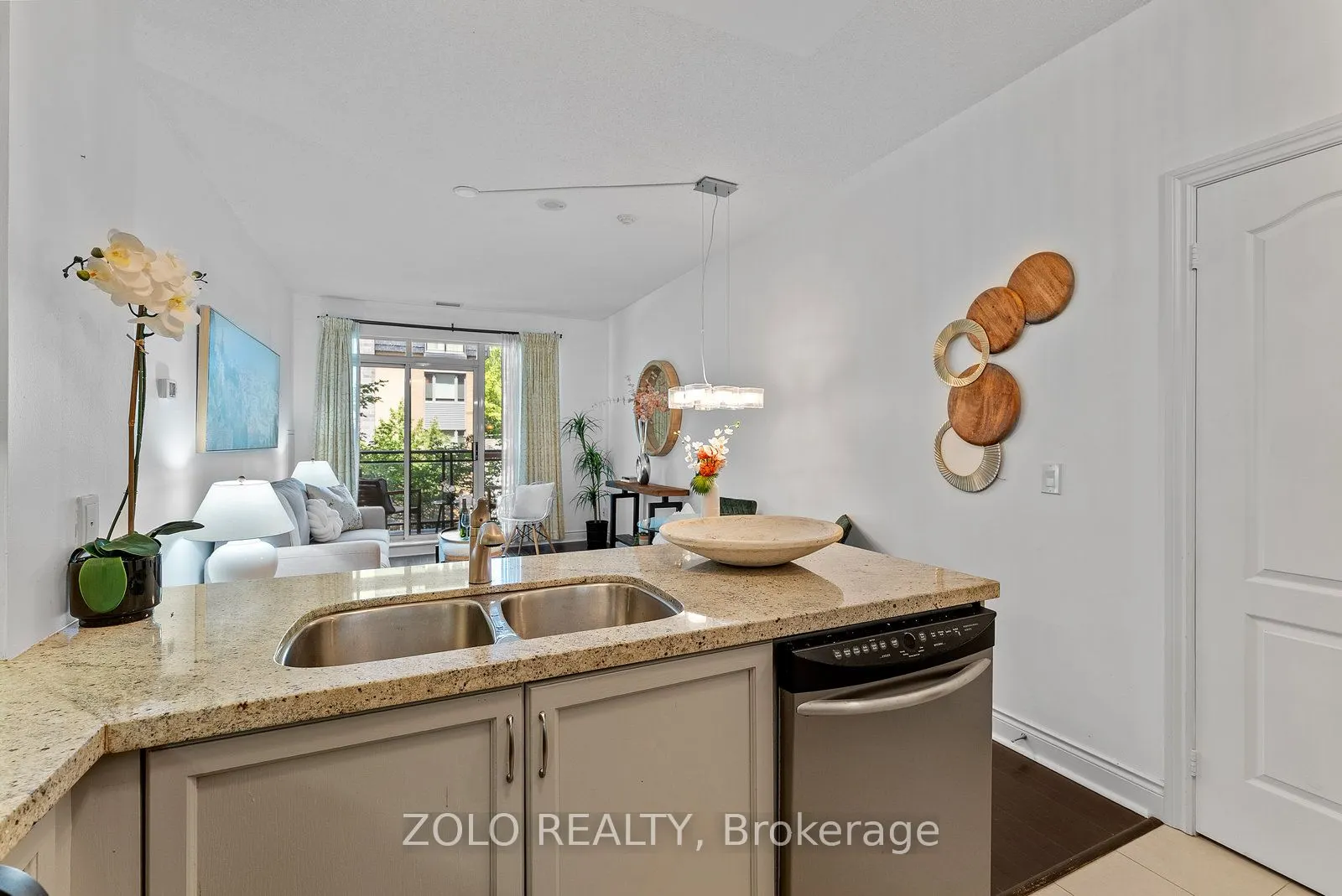 319 Merton Street, #113