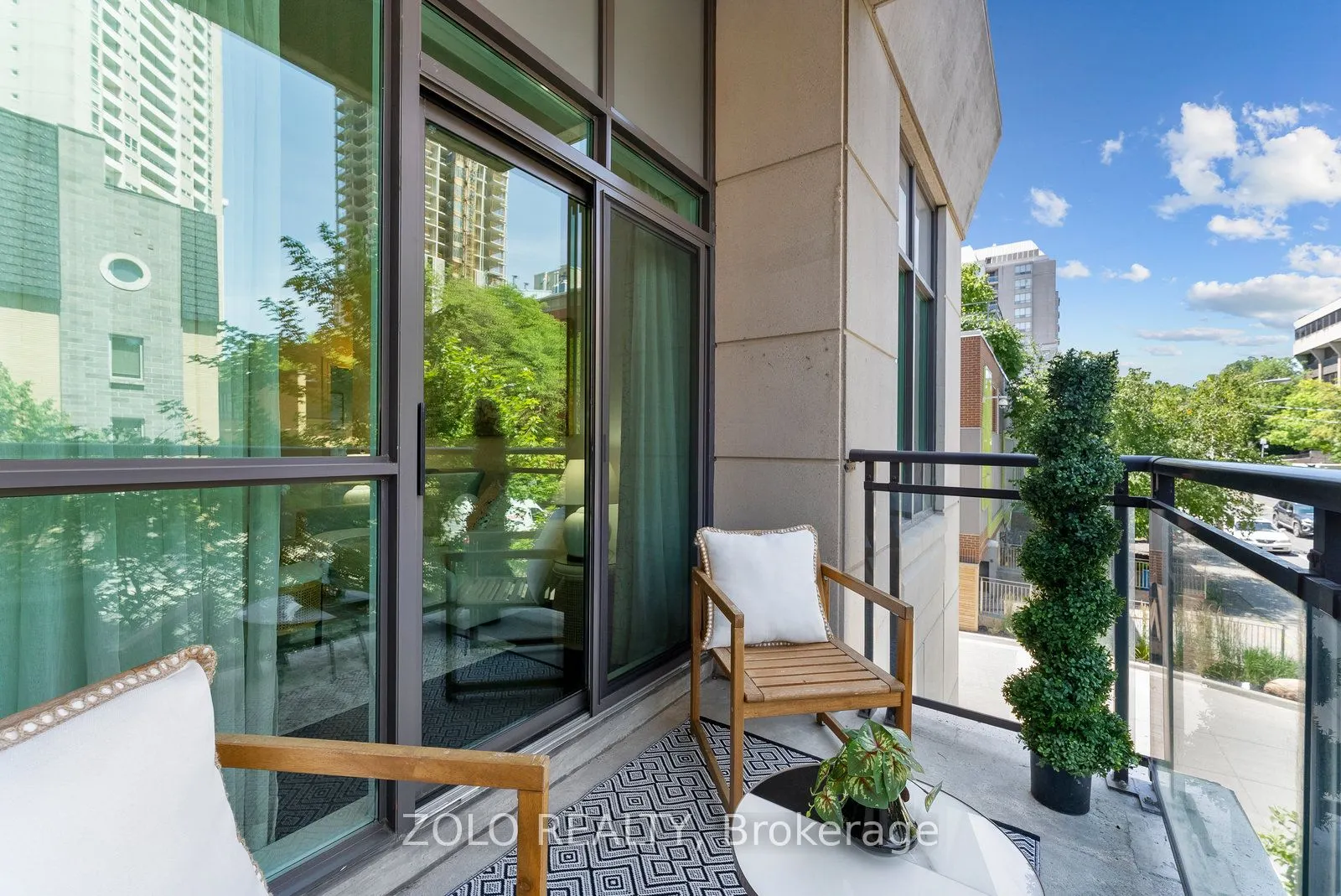 319 Merton Street, #113
