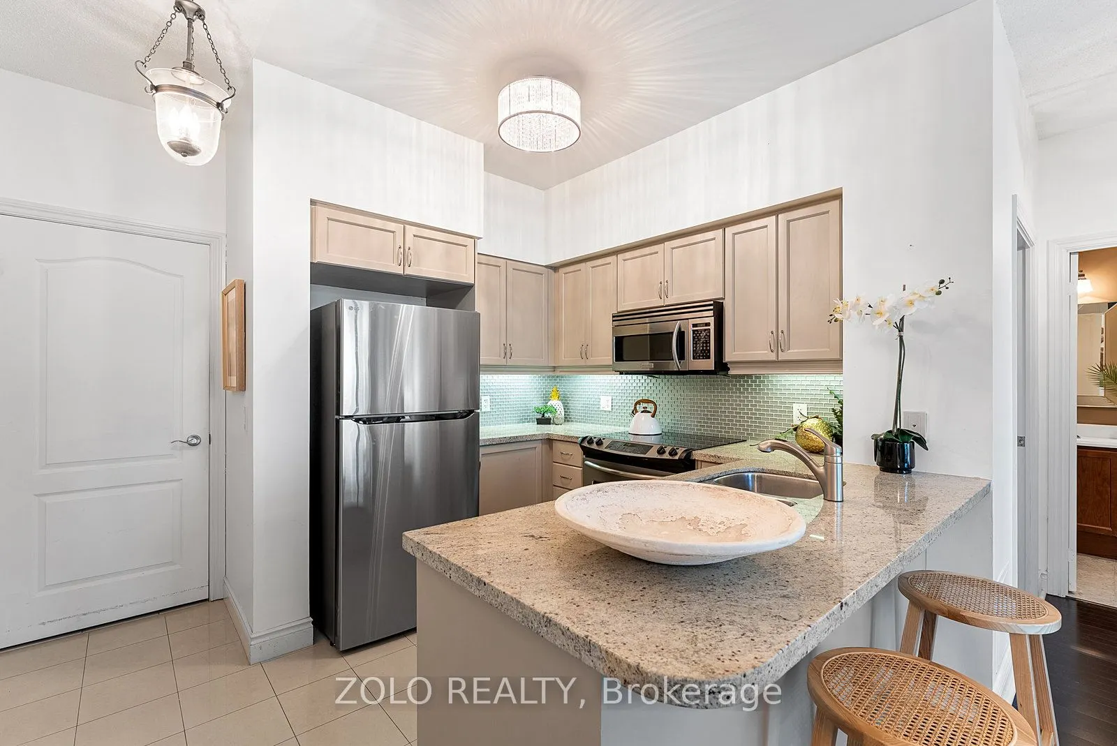 319 Merton Street, #113