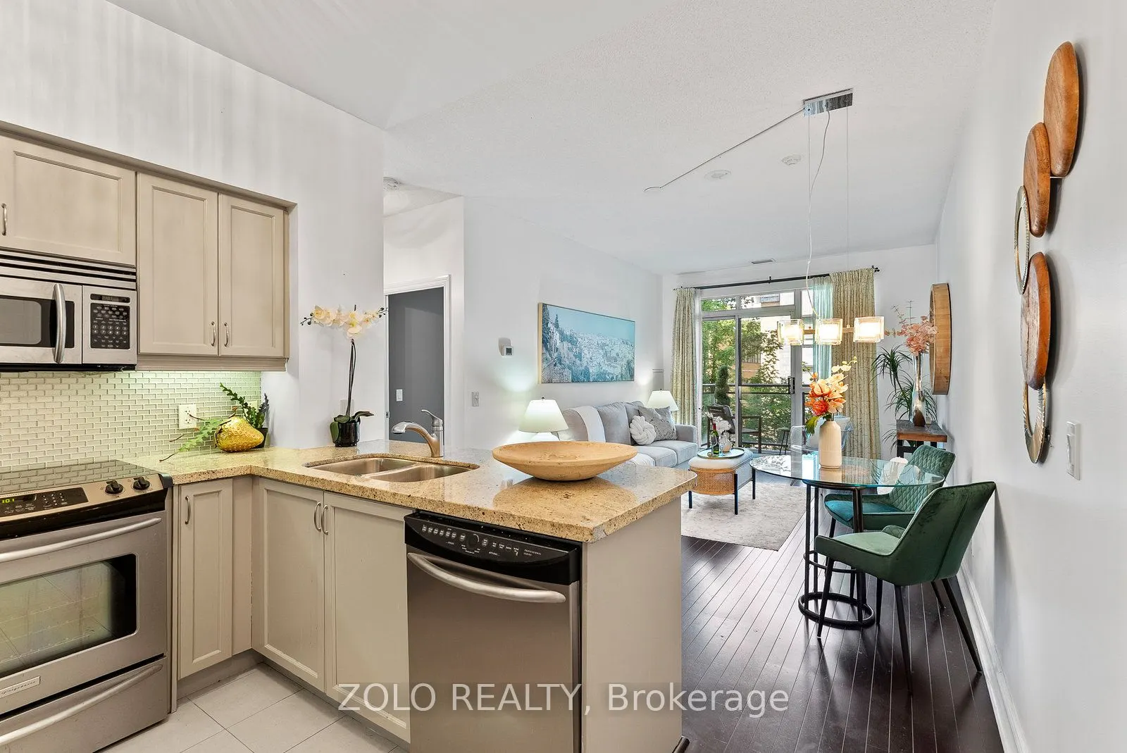 319 Merton Street, #113