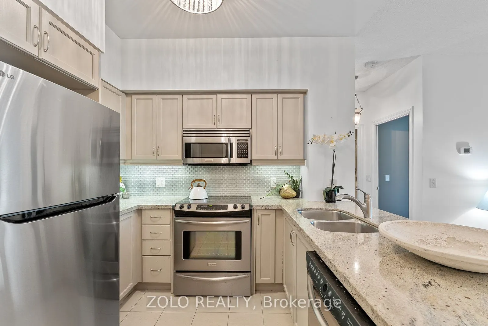 319 Merton Street, #113