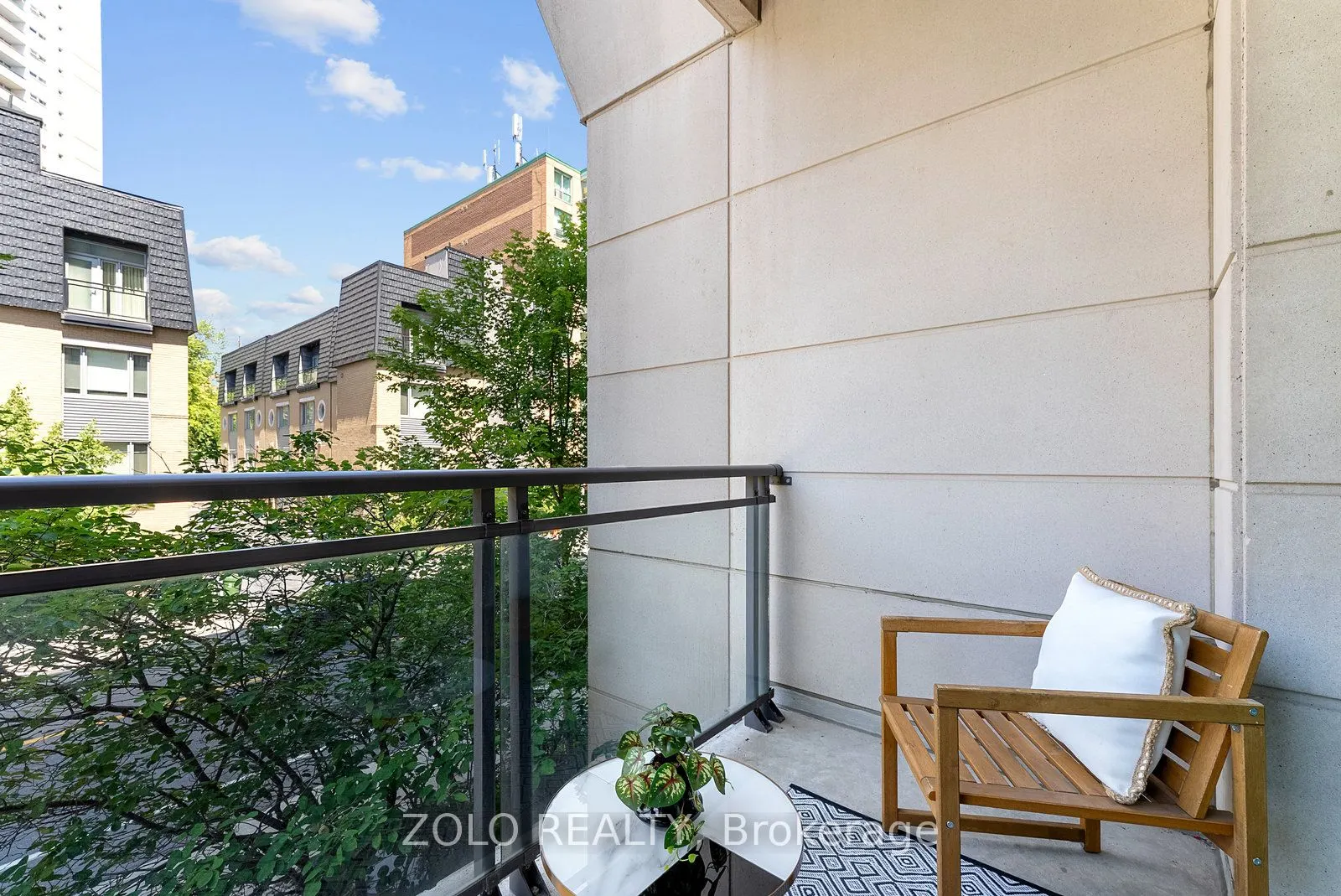 319 Merton Street, #113
