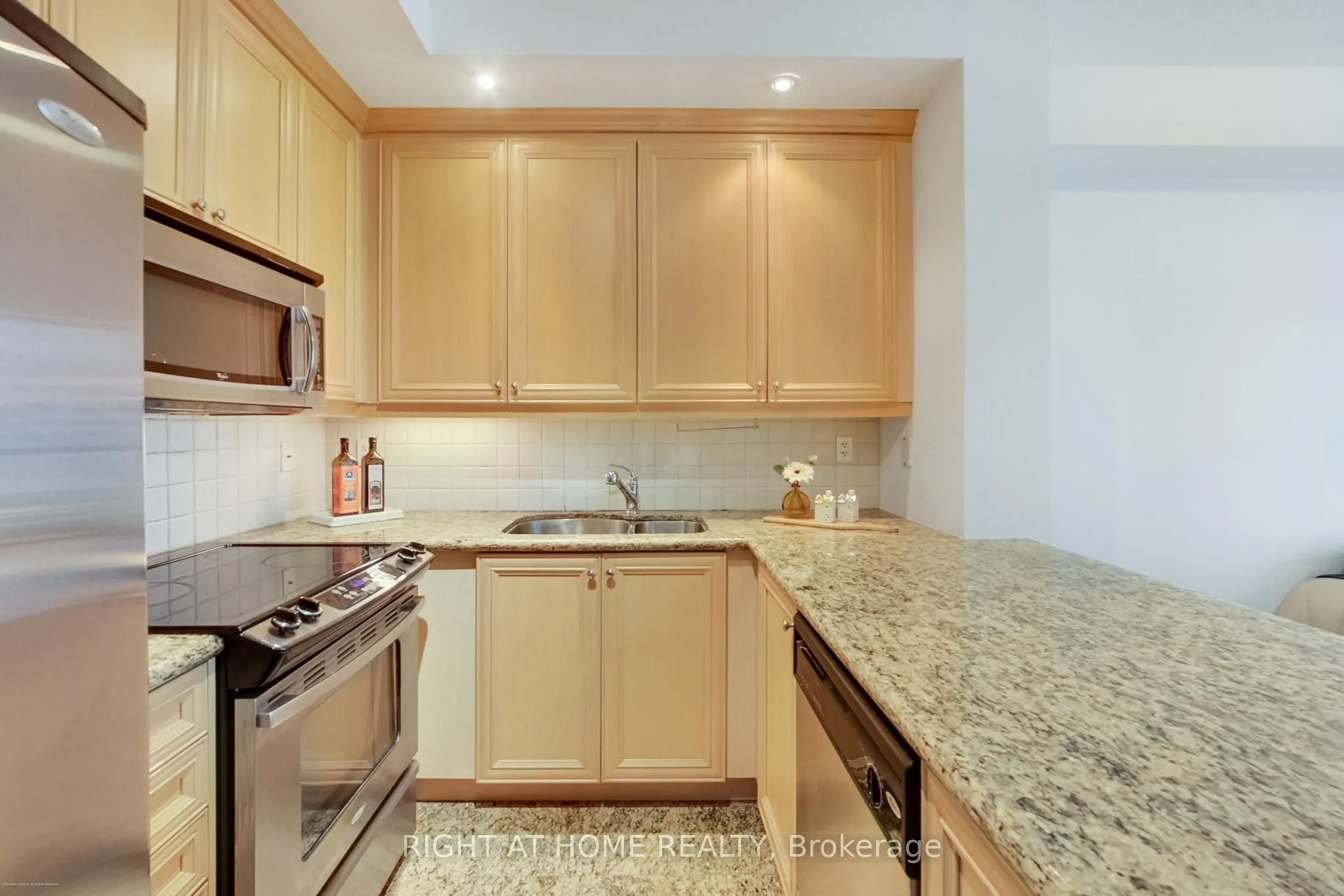 628 Fleet Street, #504
