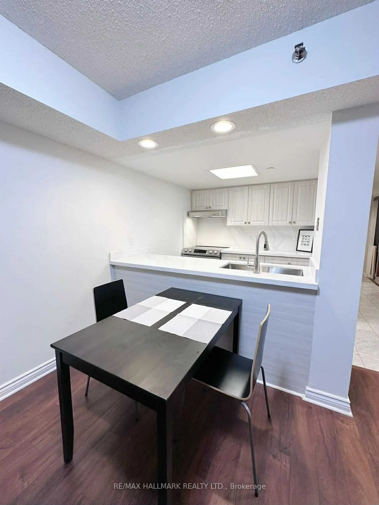 38 Elm Street, #1607