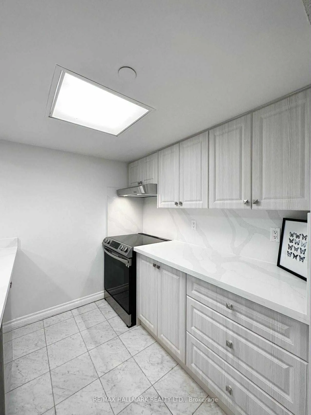 38 Elm Street, #1607