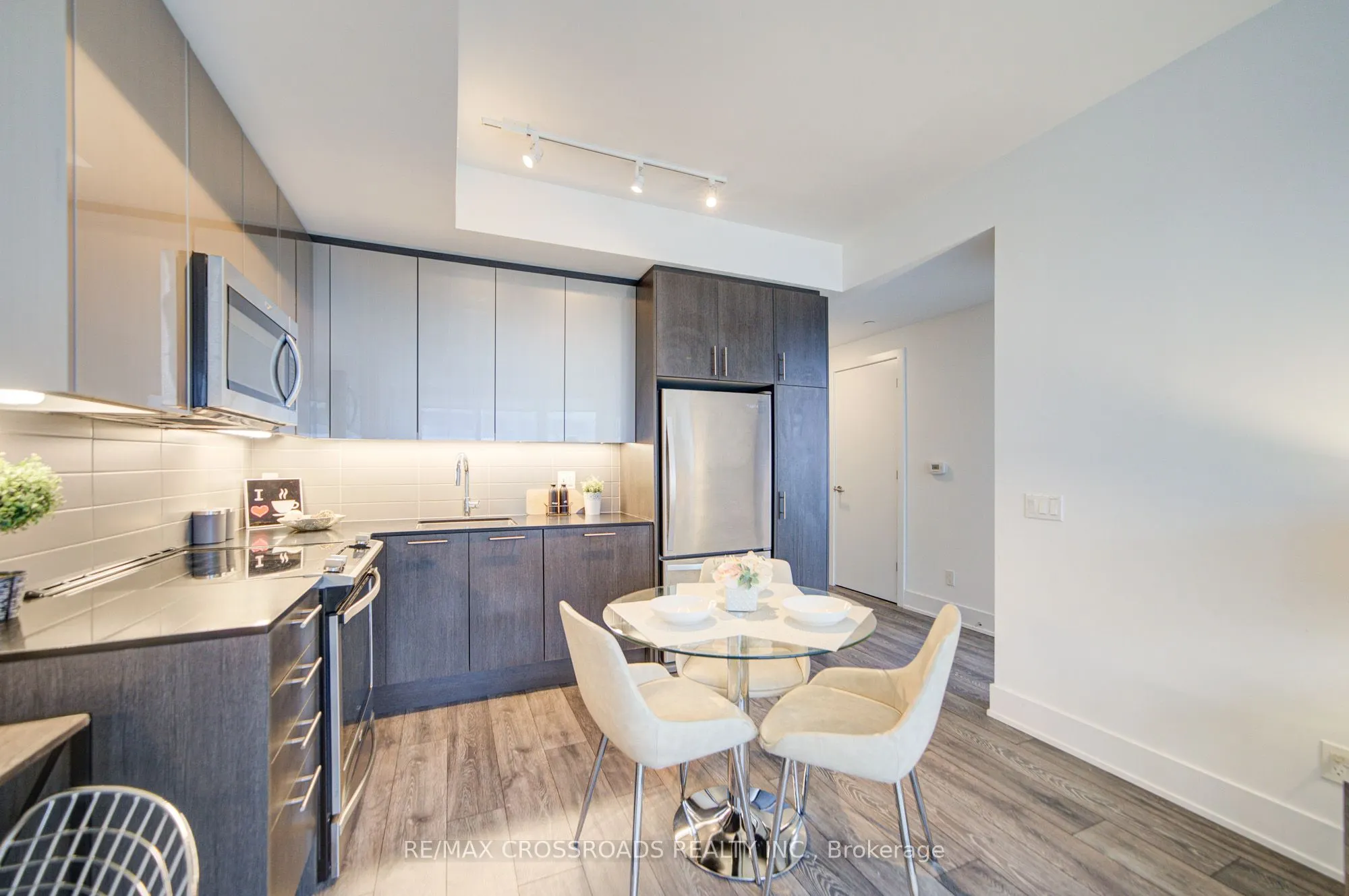 403 Church Street, #3808