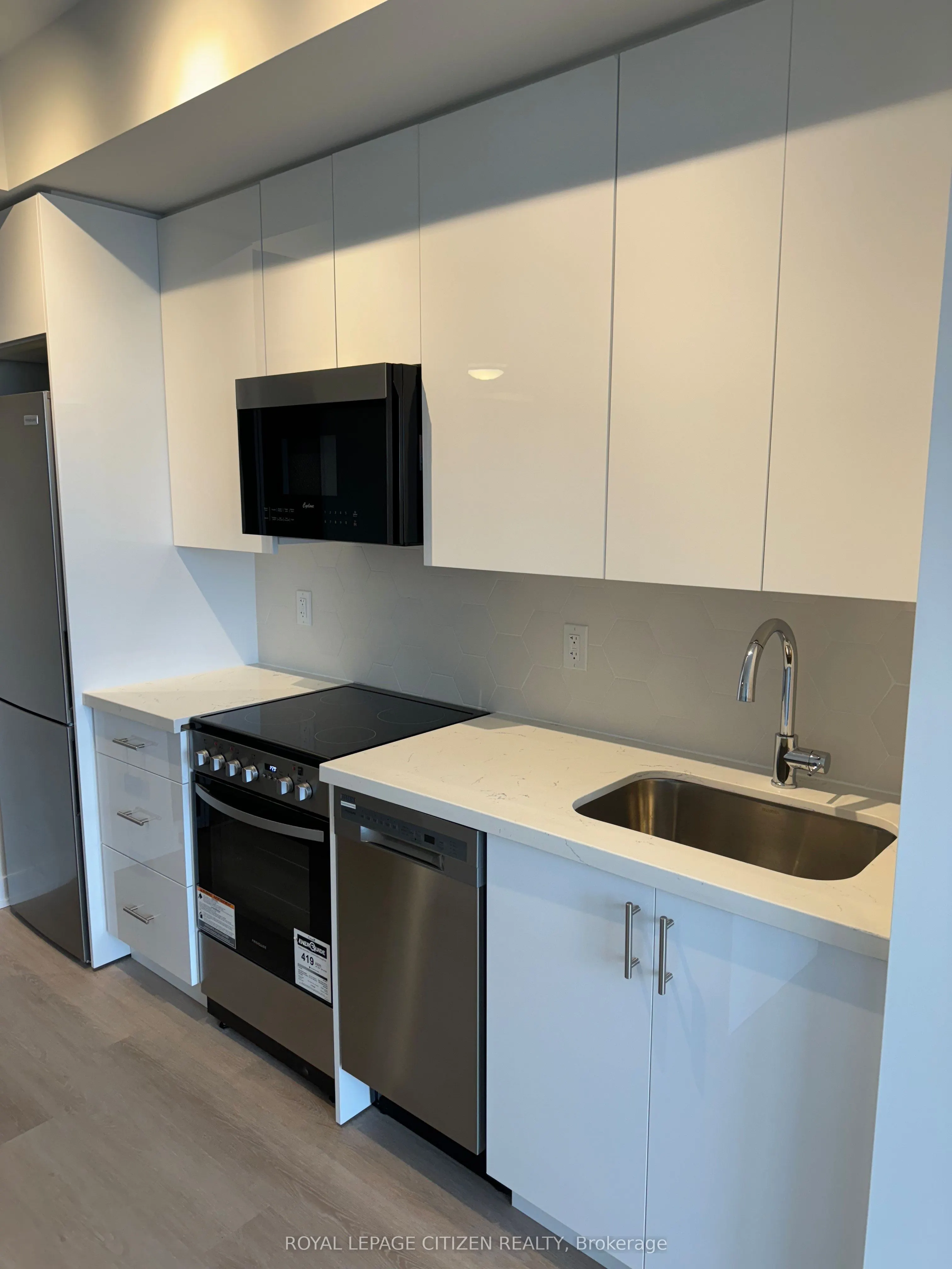 15 Ellerslie Avenue E, #2401