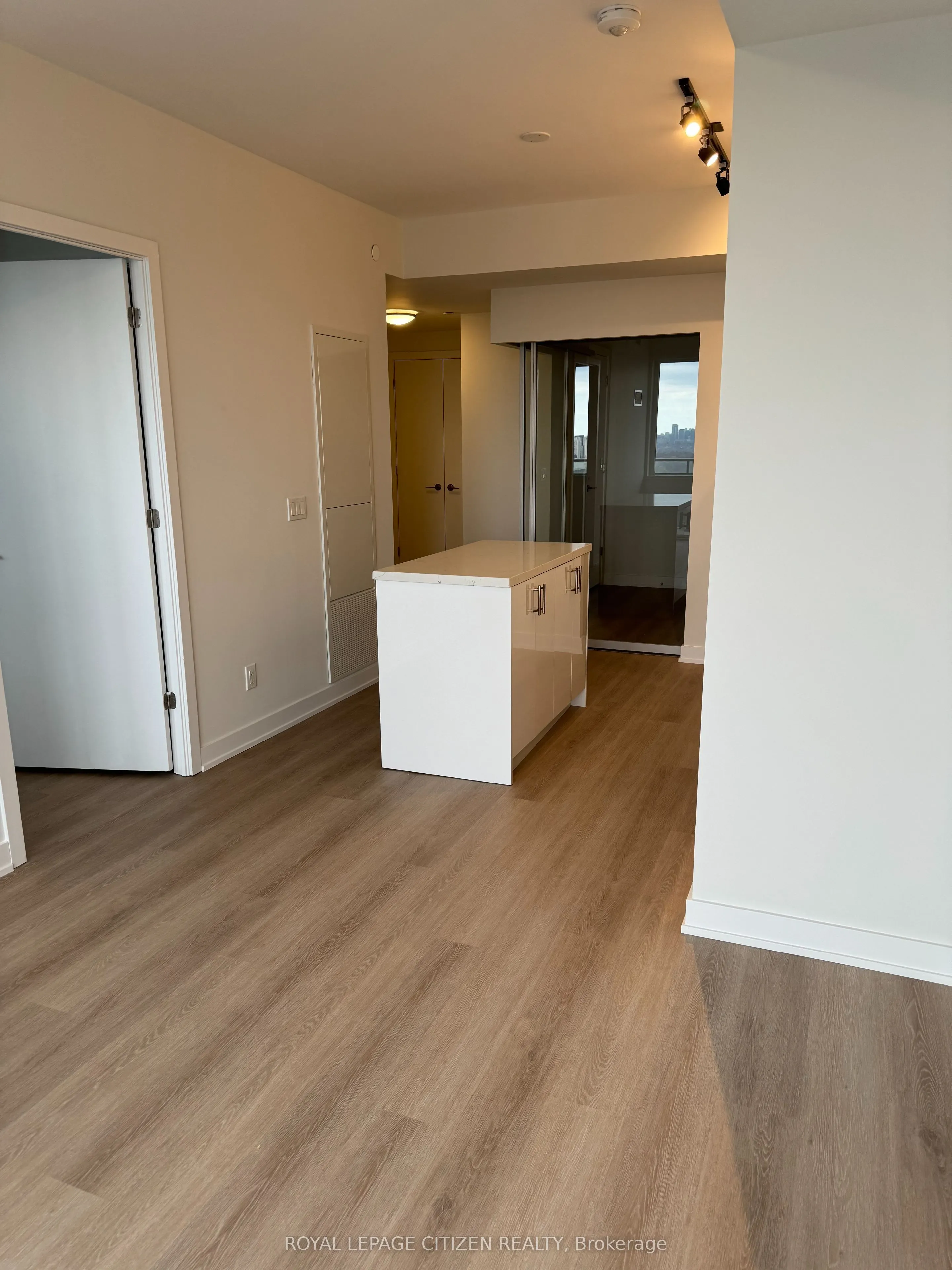 15 Ellerslie Avenue E, #2401