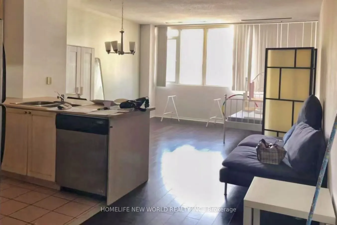 555 Yonge Street, #513