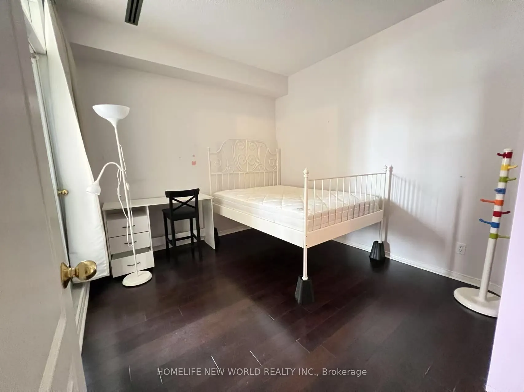 555 Yonge Street, #513