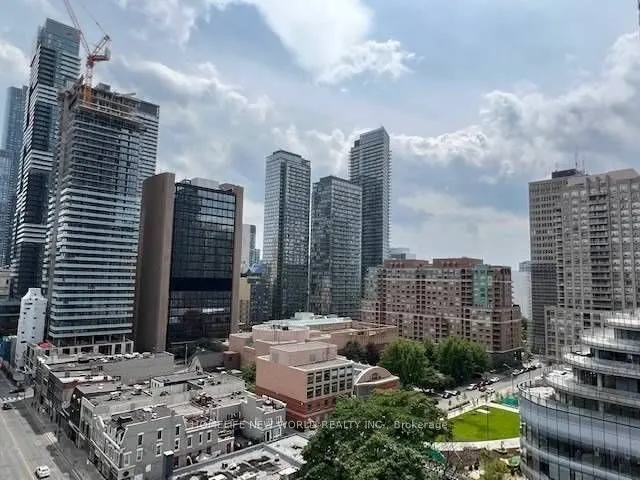 555 Yonge Street, #513