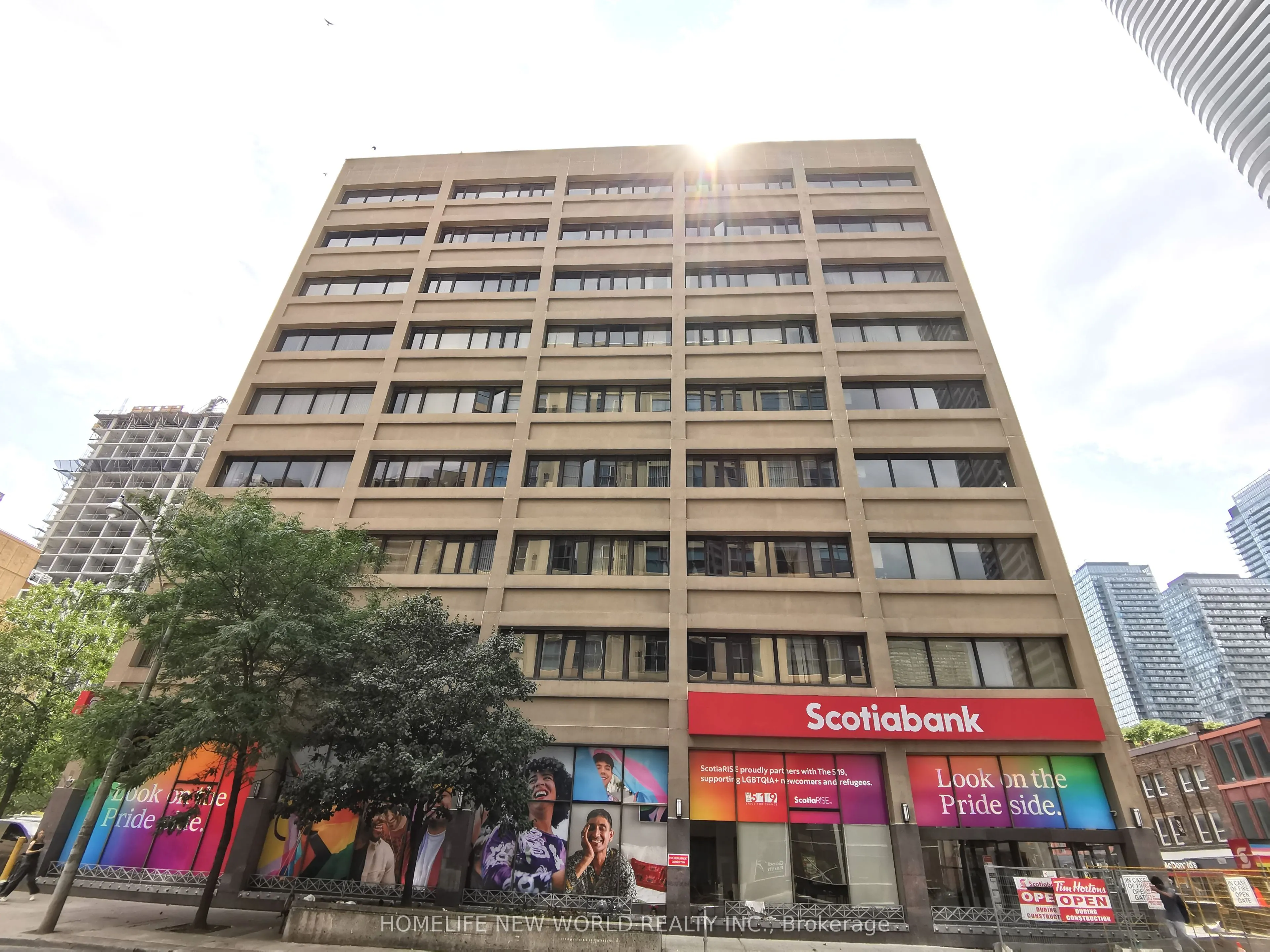 555 Yonge Street, #513