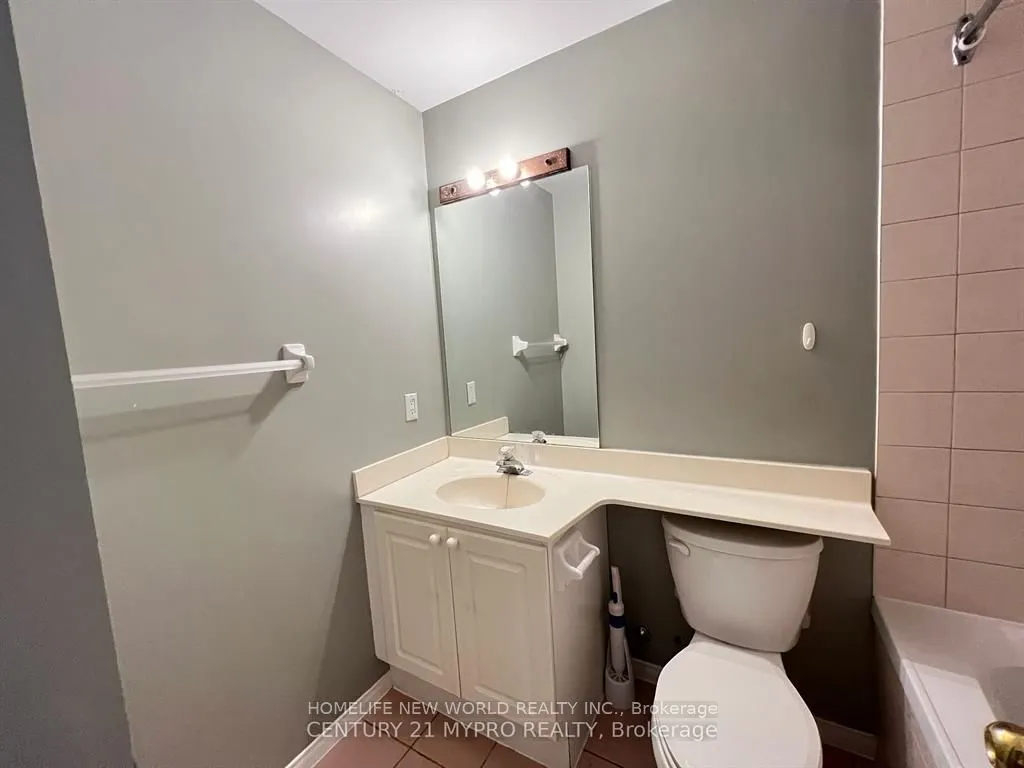 555 Yonge Street, #513