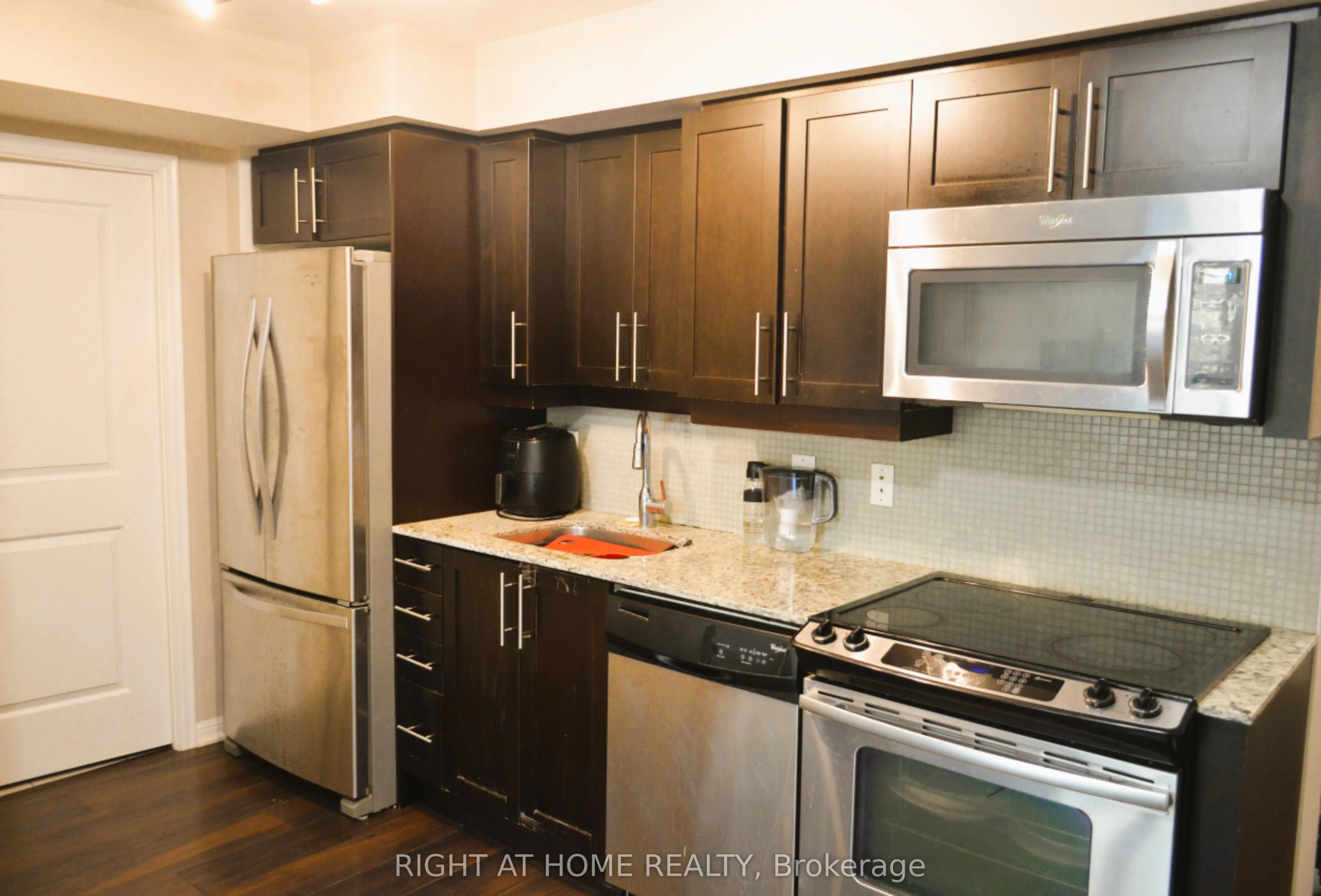 38 Grand Magazine Street, #1231