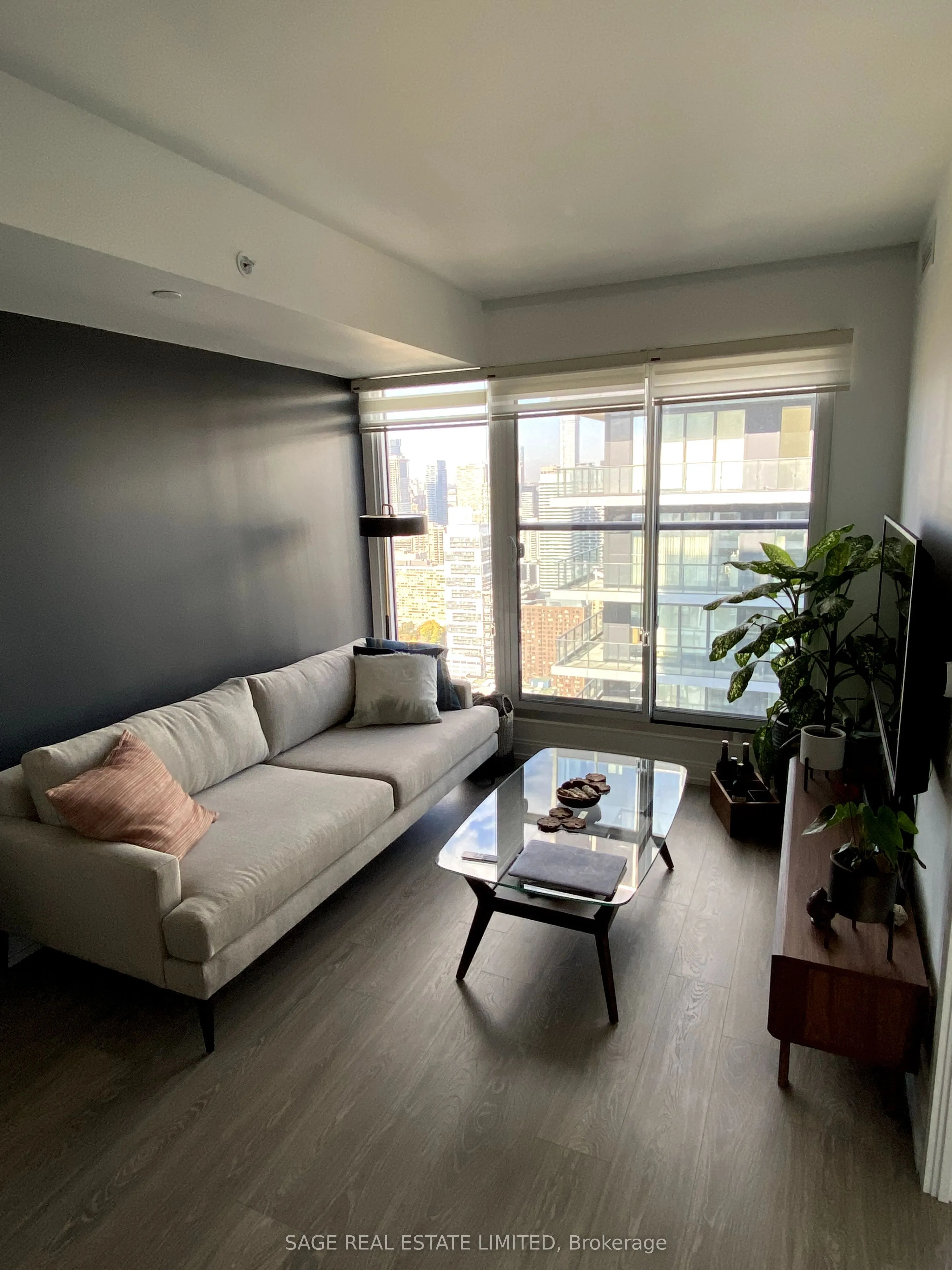 181 Dundas Street E, #5512