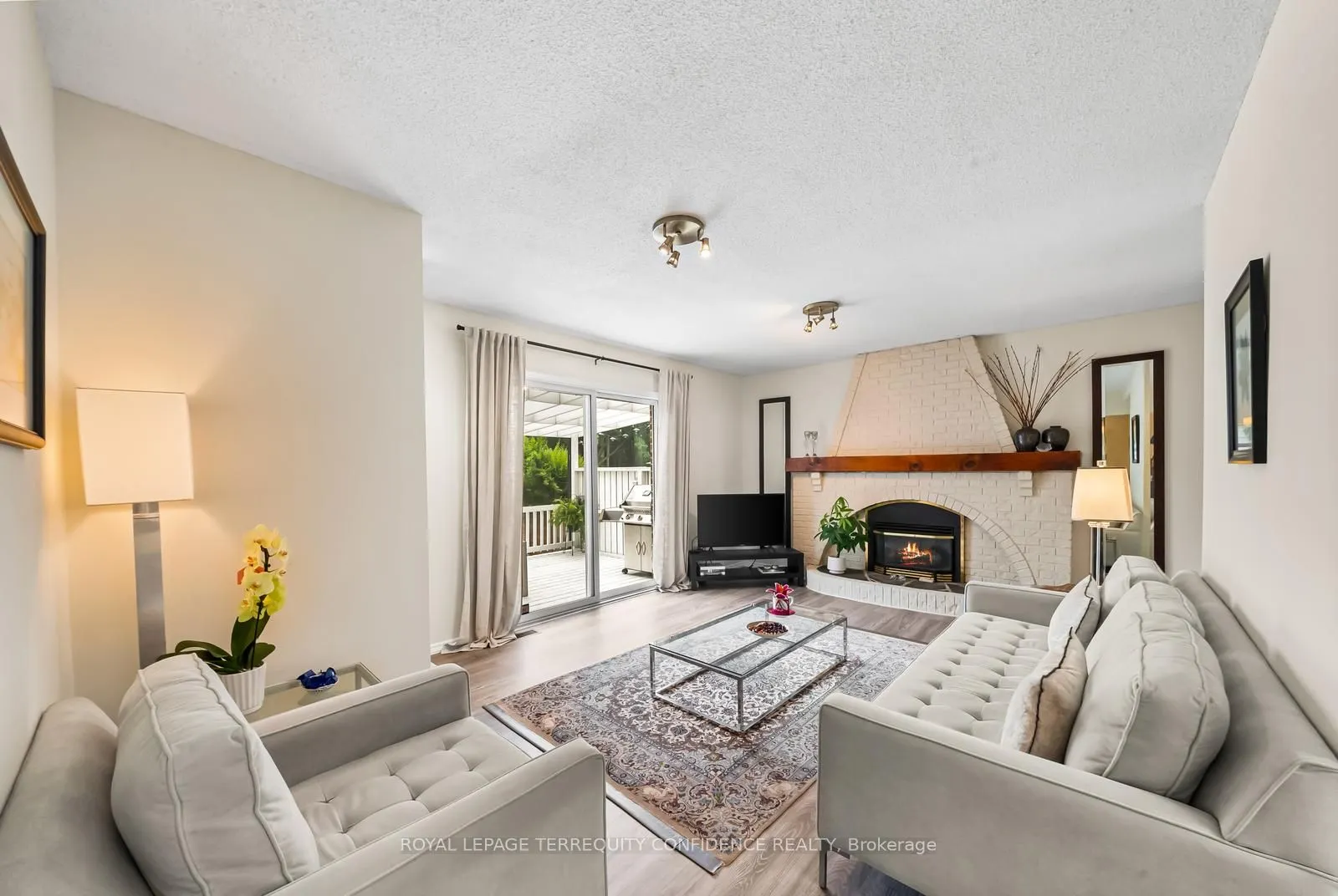 237 Churchill Avenue
