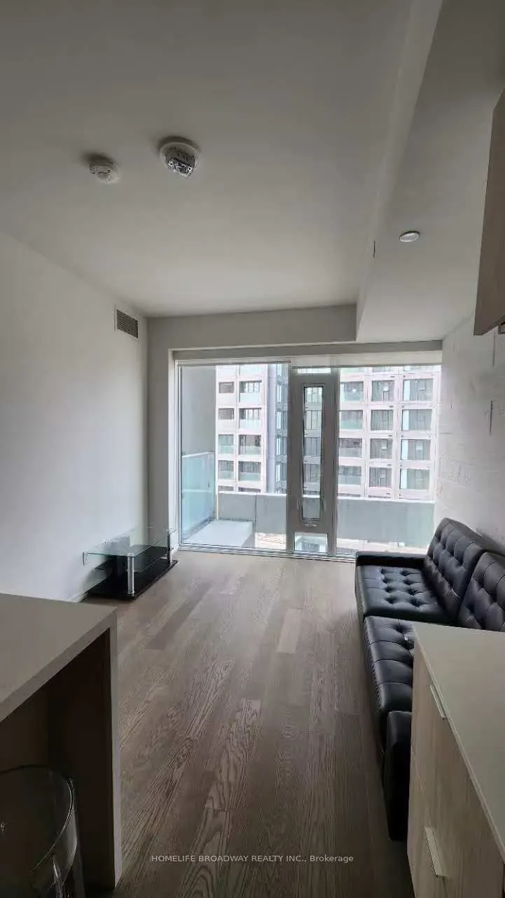 5 Soudan Avenue, #2210