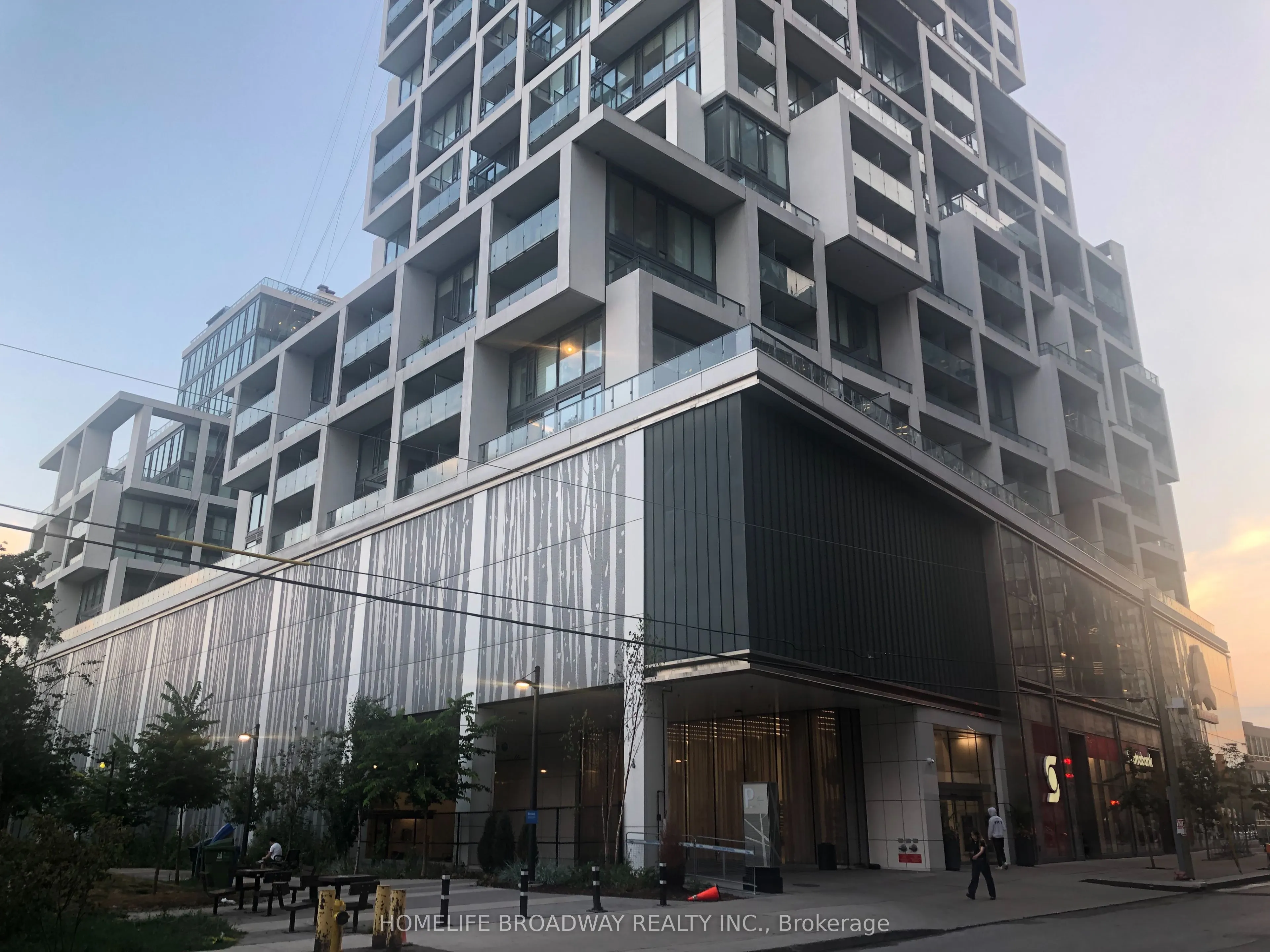 5 Soudan Avenue, #2210