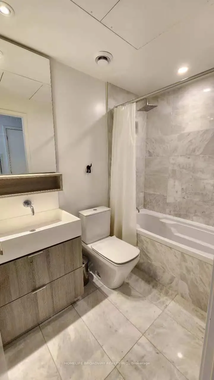 5 Soudan Avenue, #2210