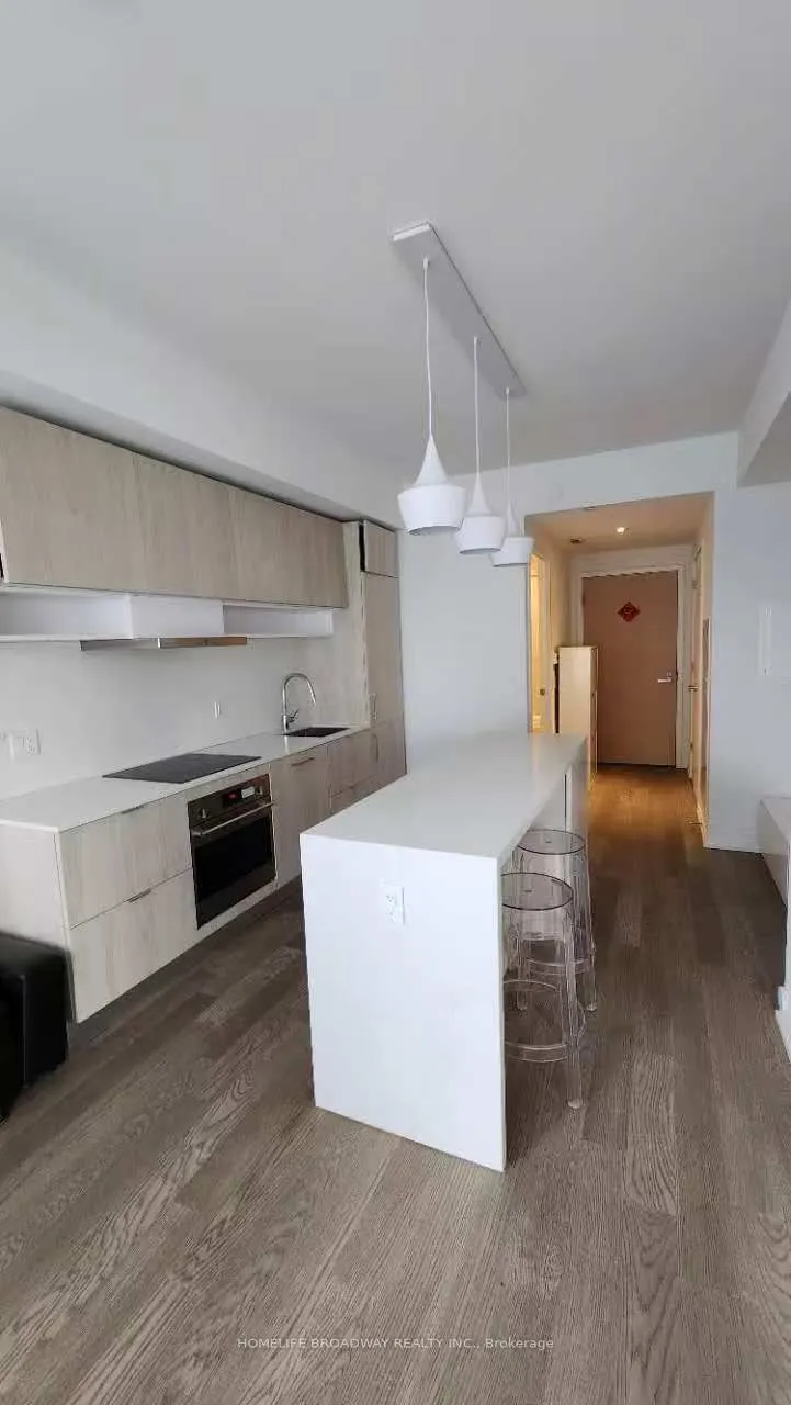 5 Soudan Avenue, #2210