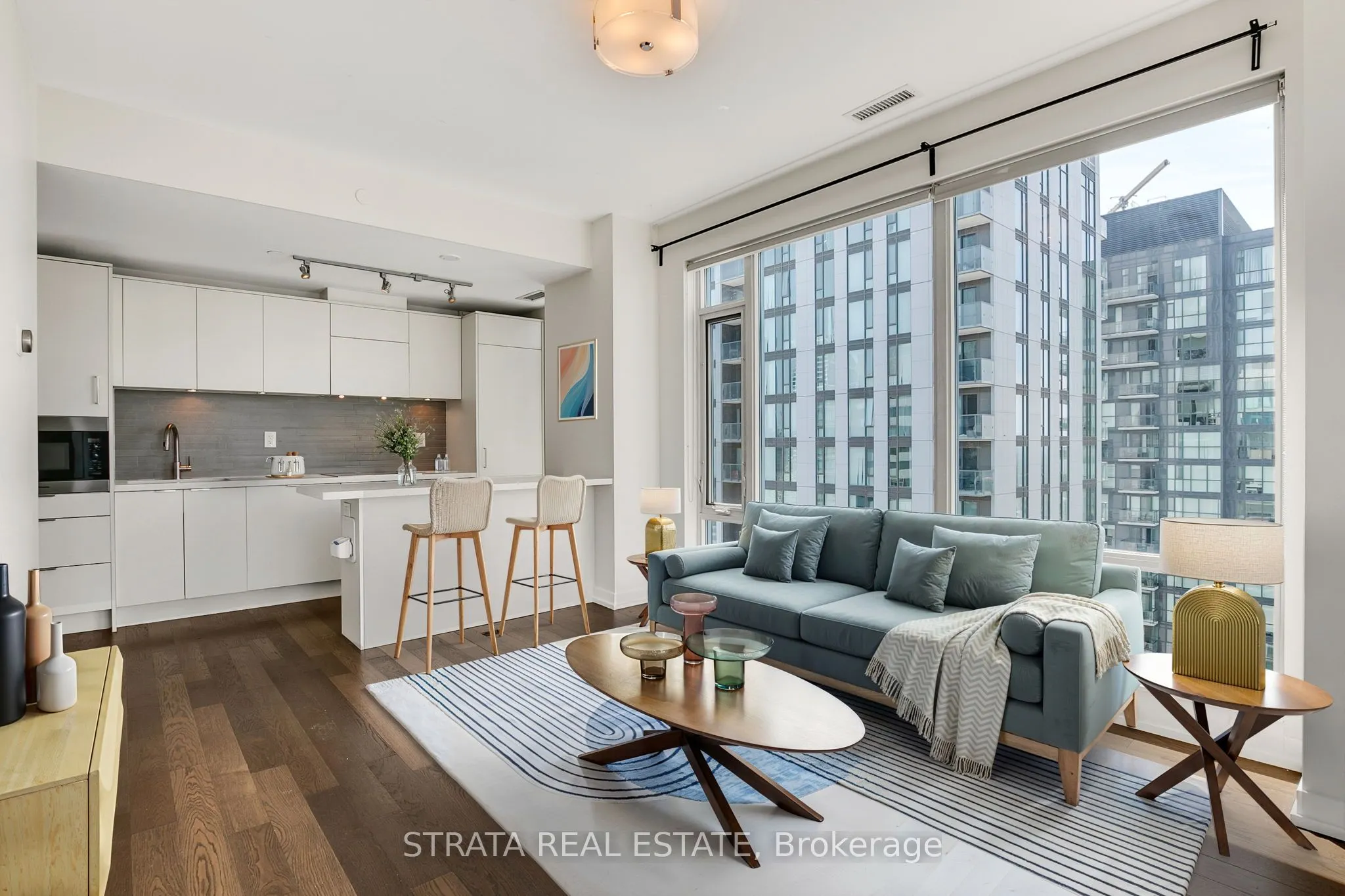 21 Widmer Avenue, #4202