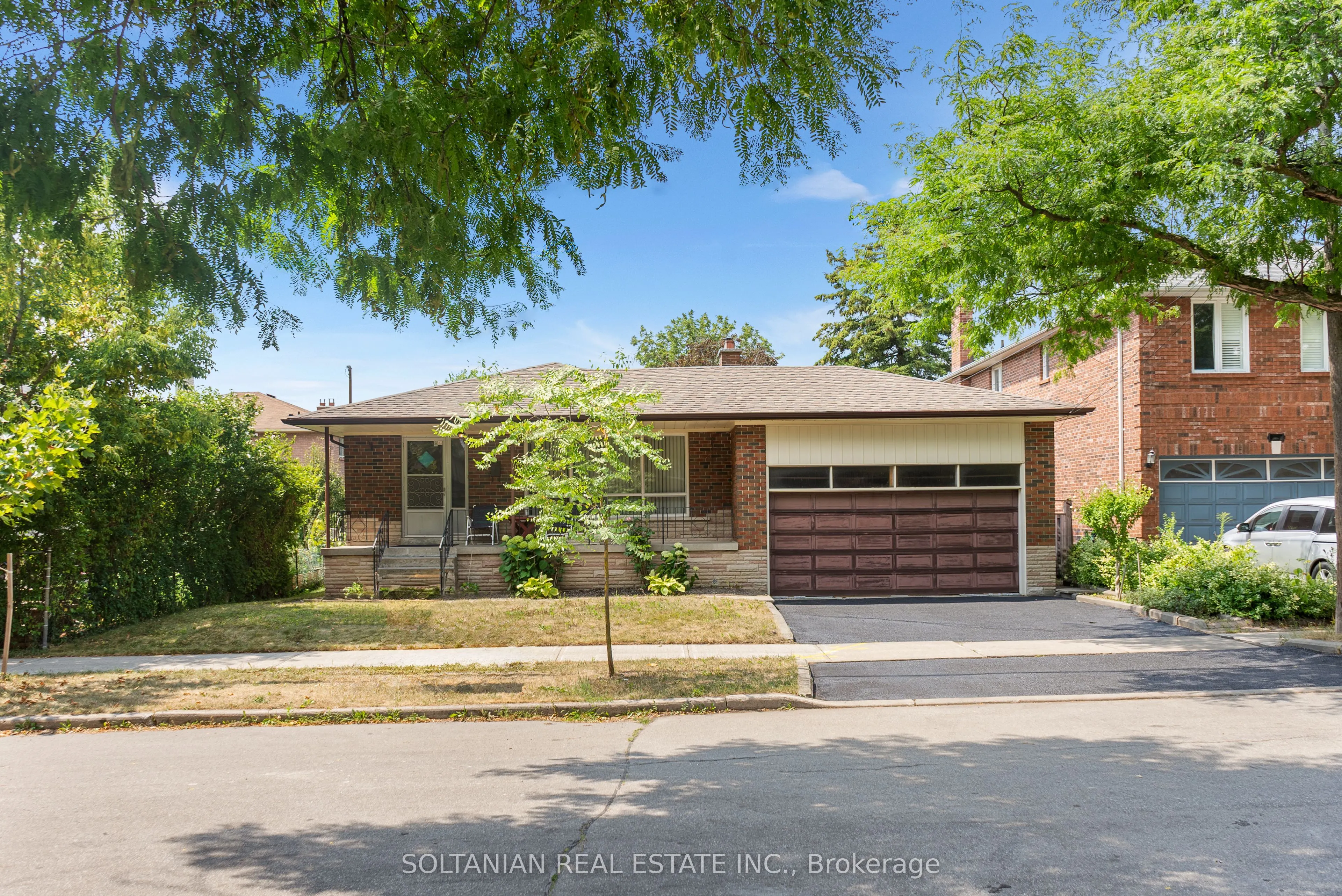 444 Longmore Street