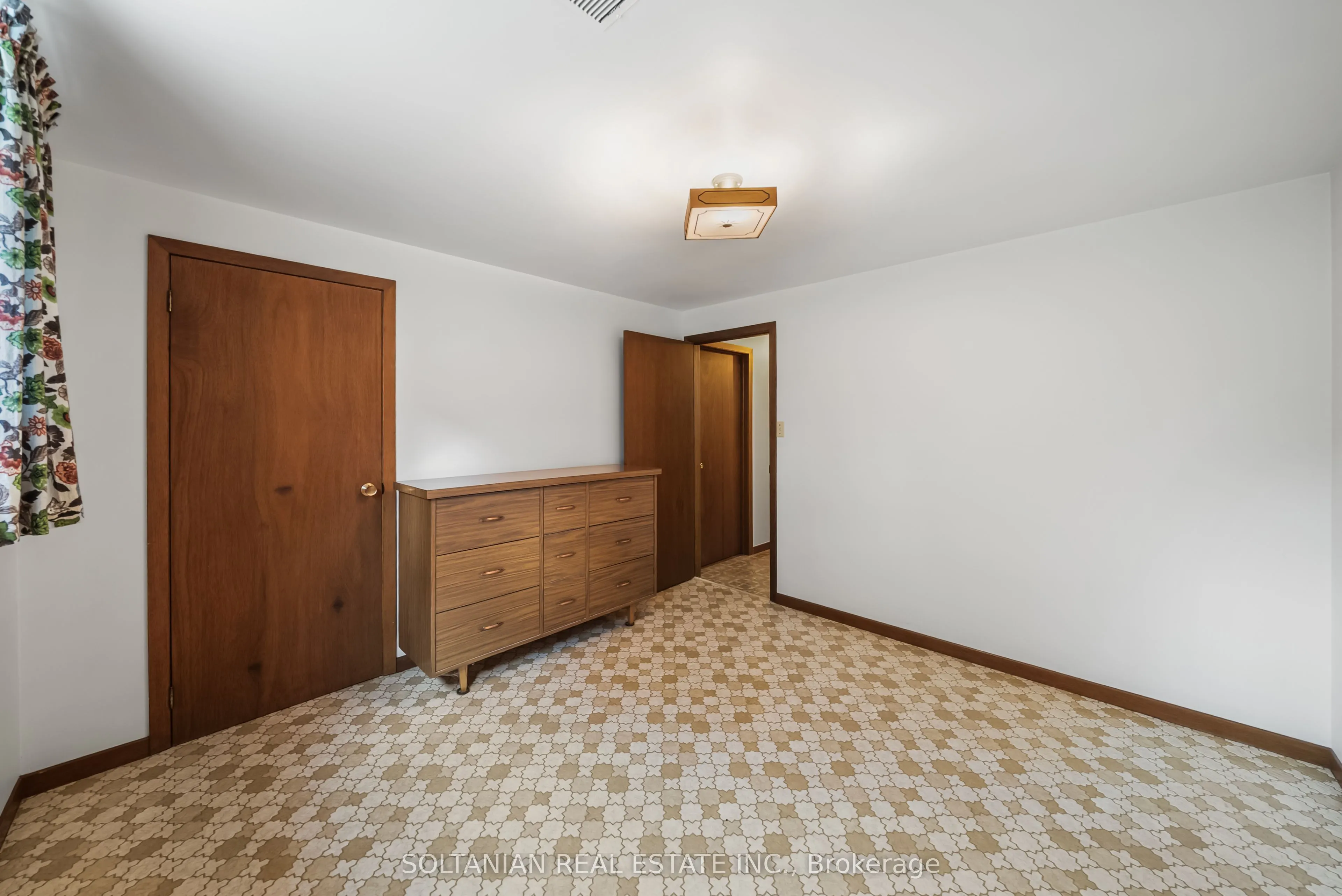 444 Longmore Street