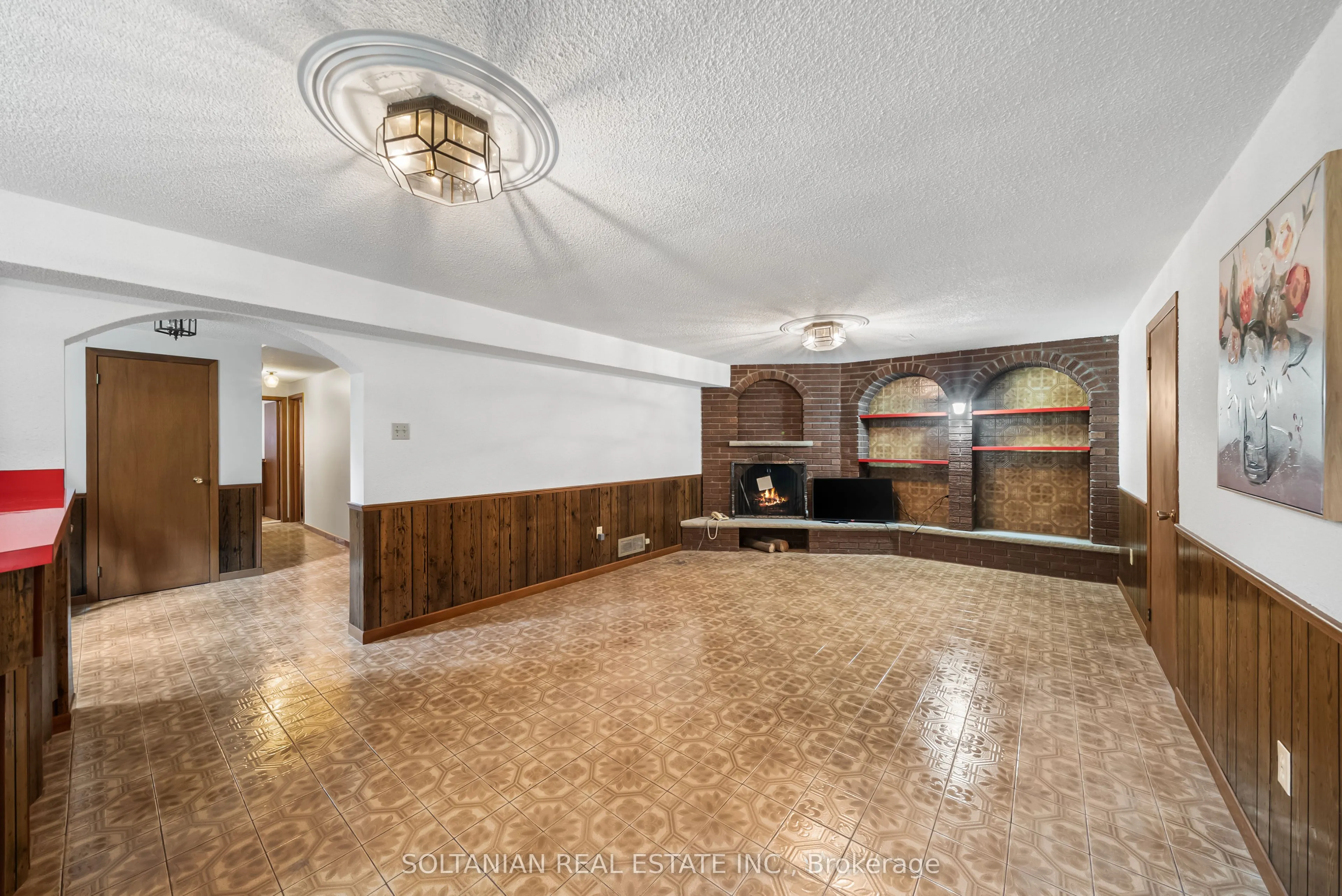 444 Longmore Street