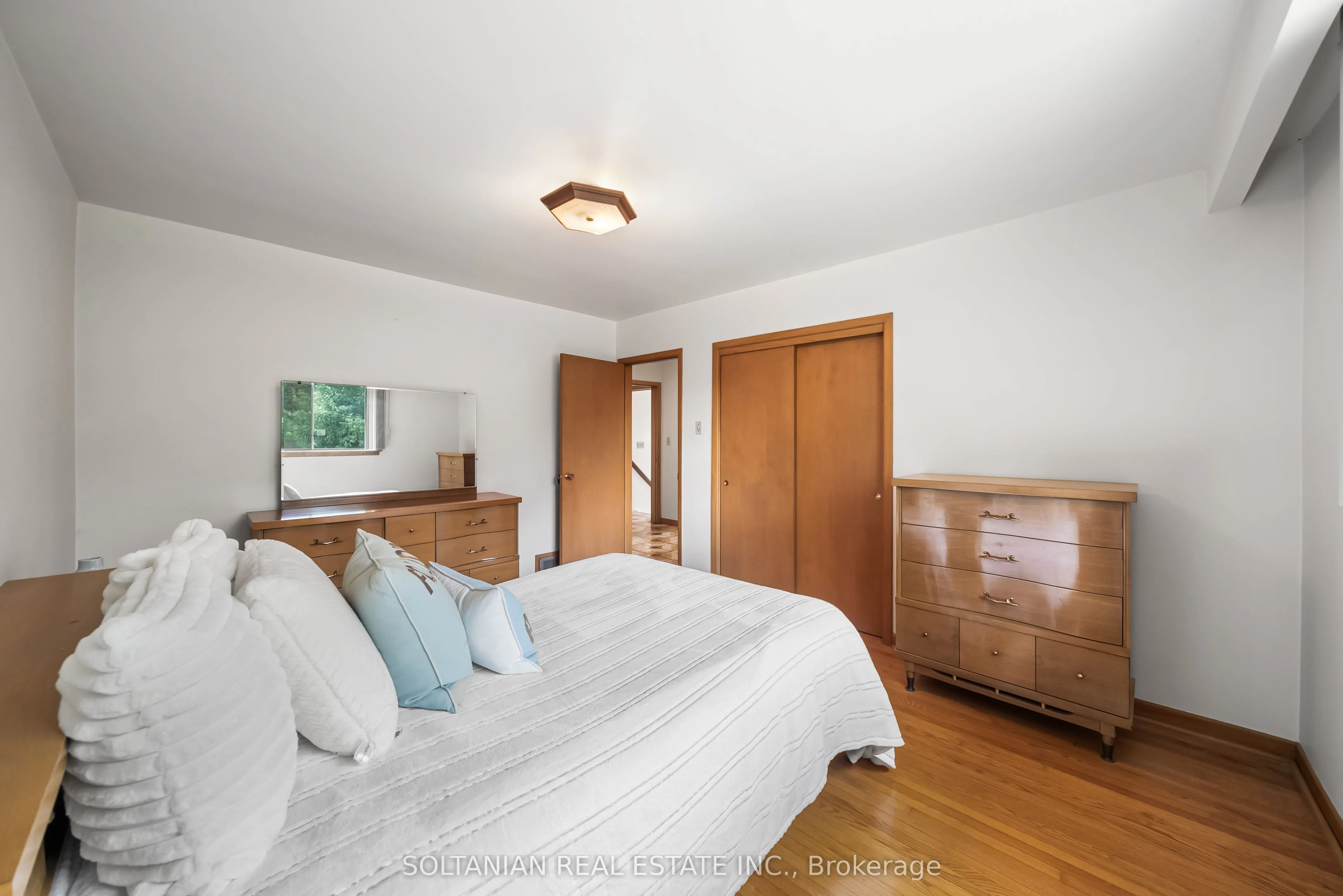 444 Longmore Street