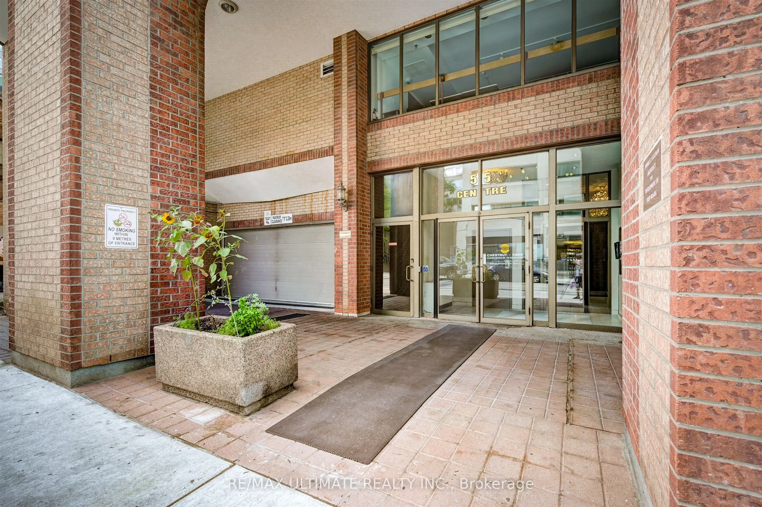 55 Centre Avenue, #2206