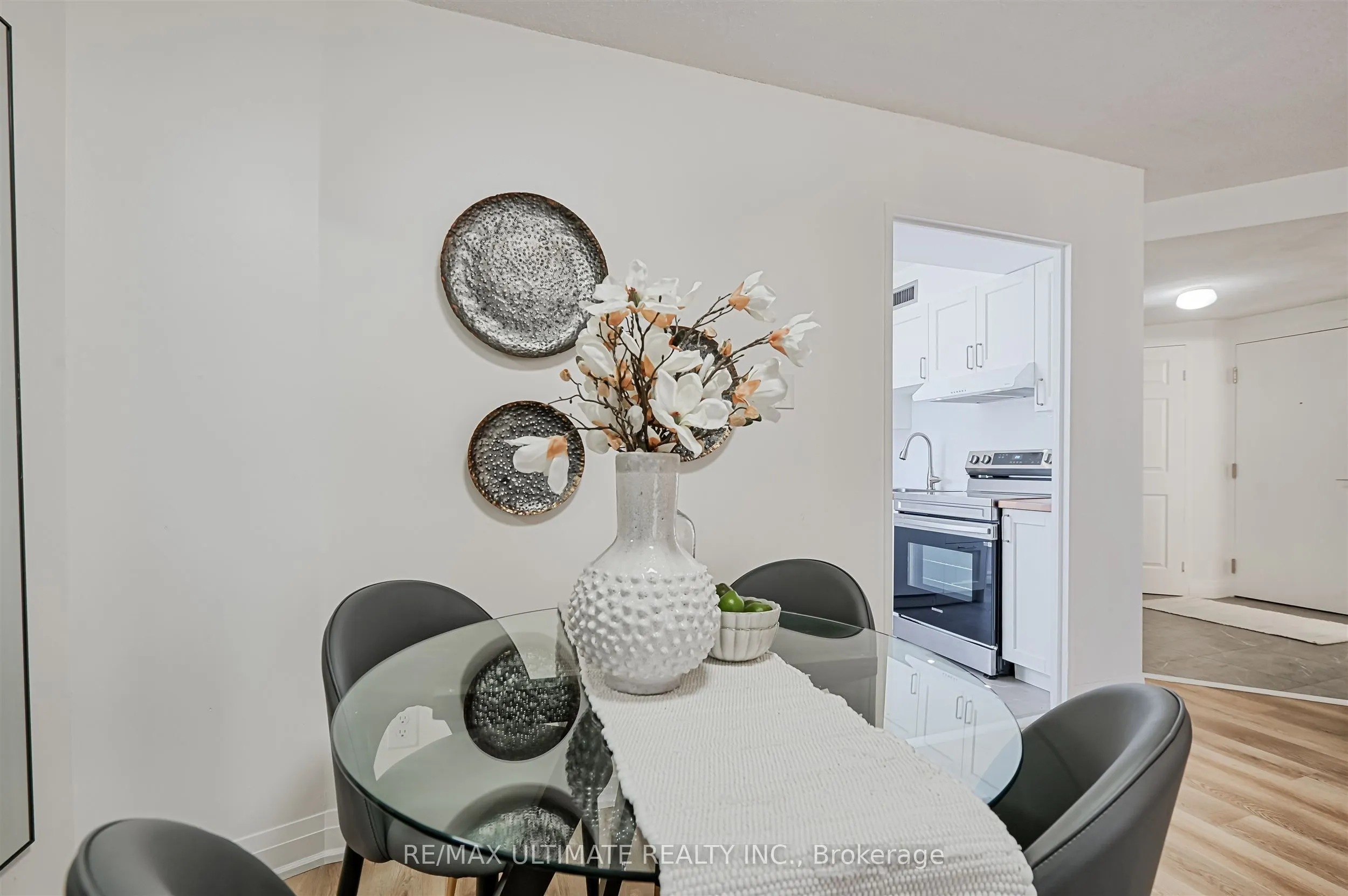 55 Centre Avenue, #2206