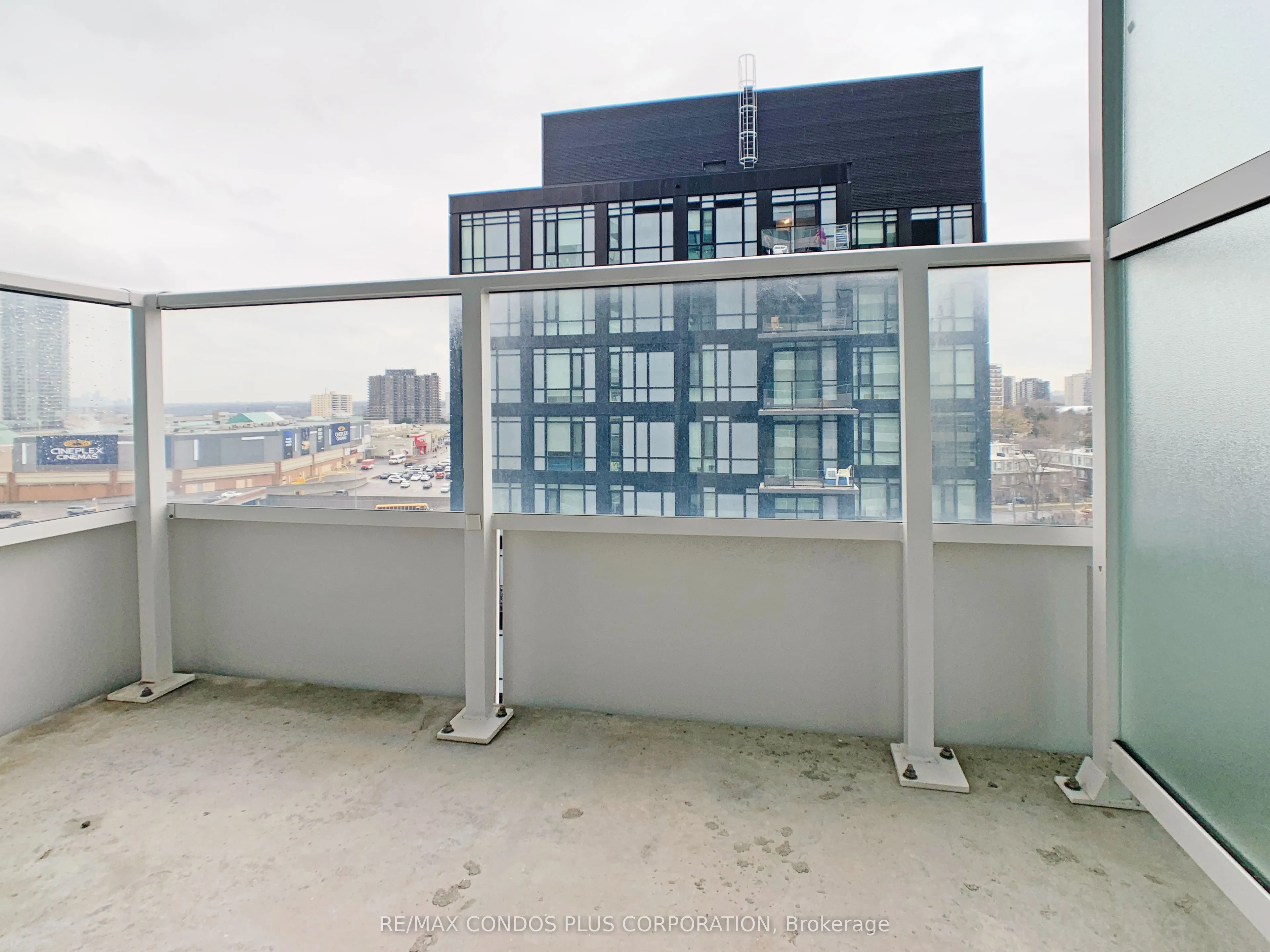 180 Fairview Mall Drive, #903