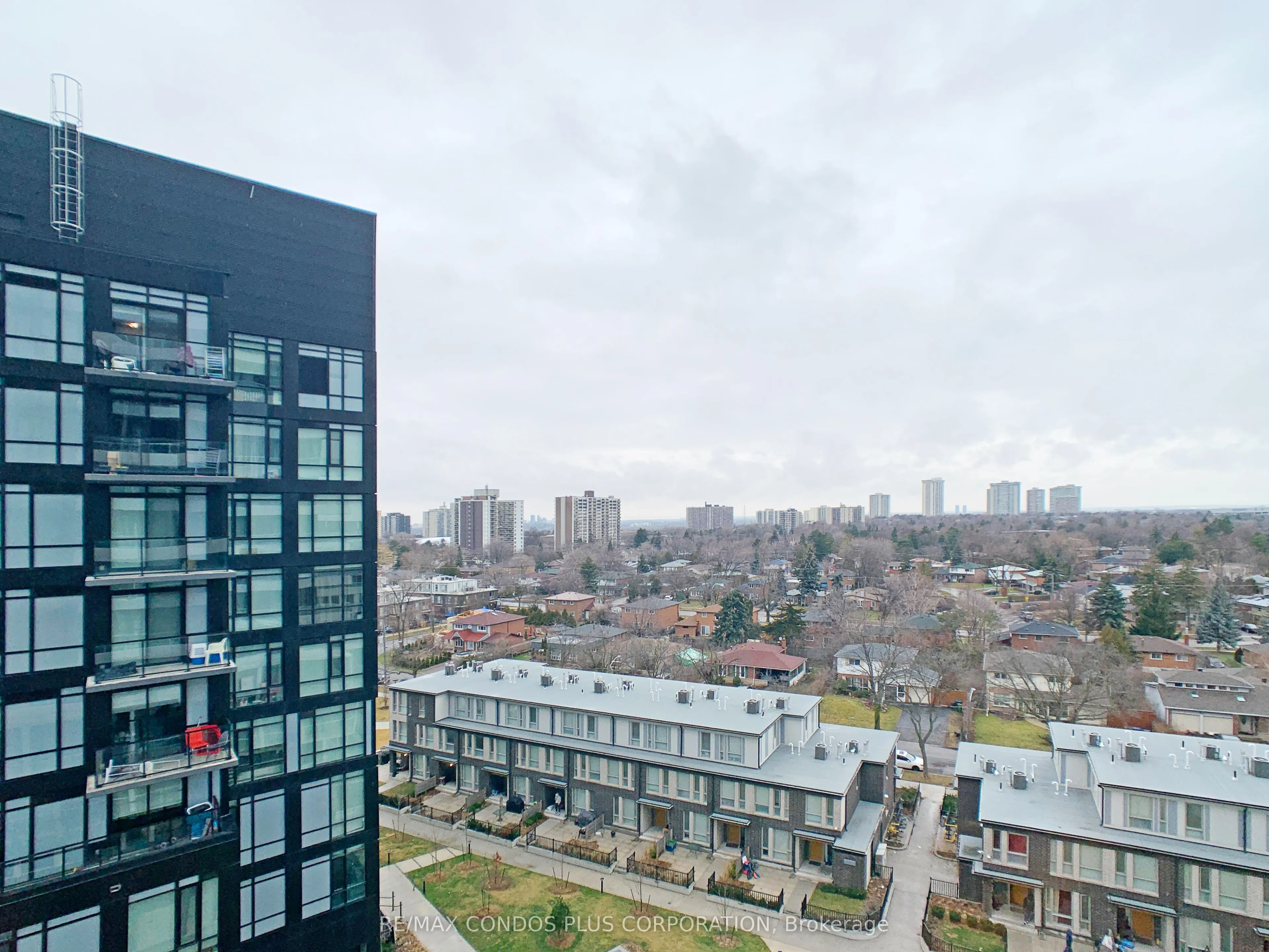 180 Fairview Mall Drive, #903