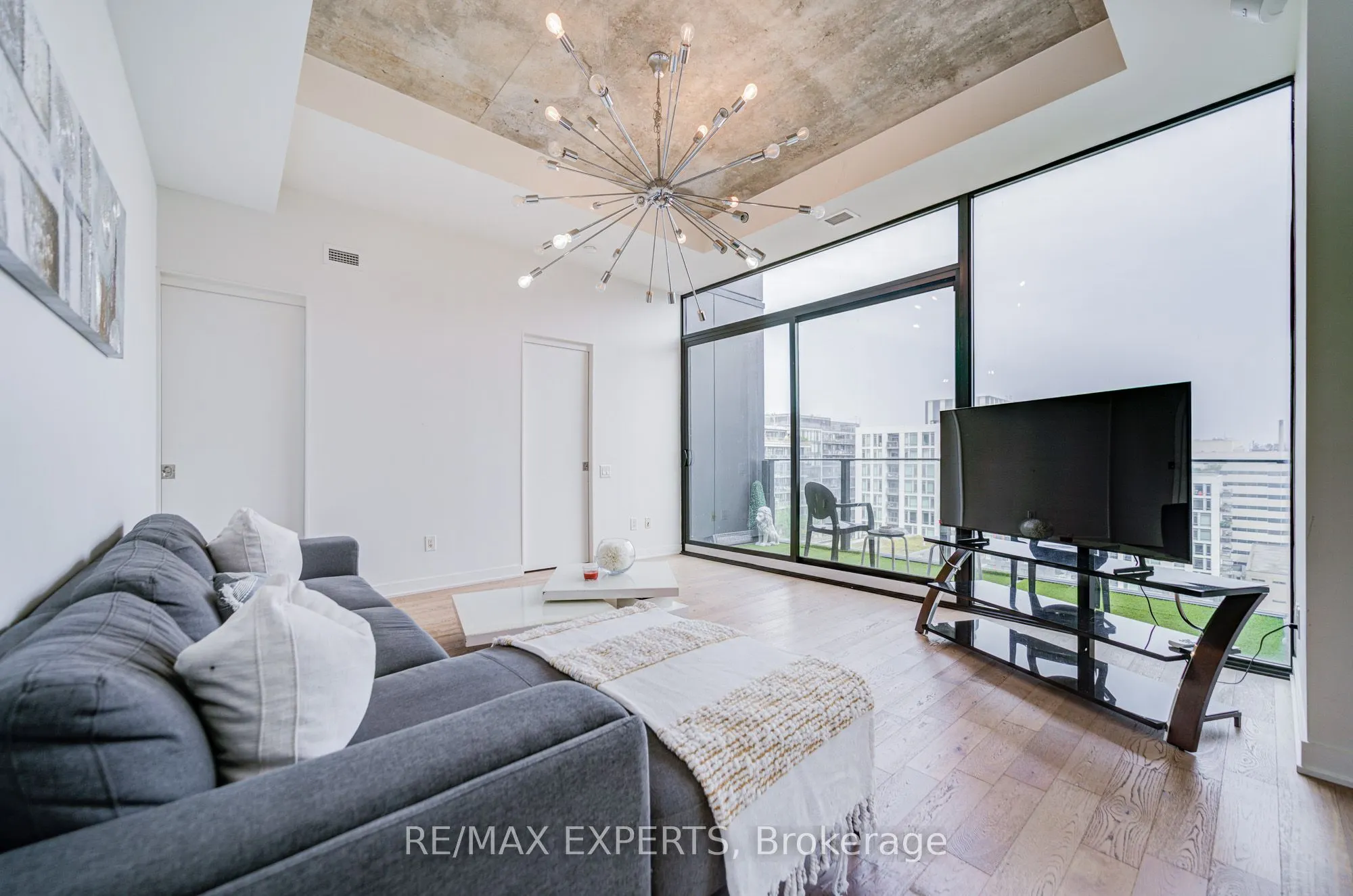 629 King Street W, #PH1418