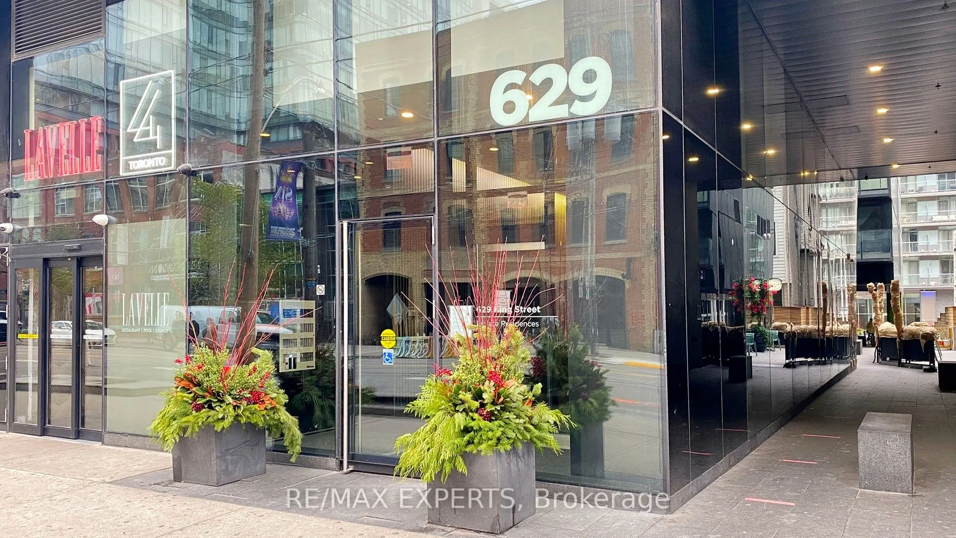 629 King Street W, #PH1418