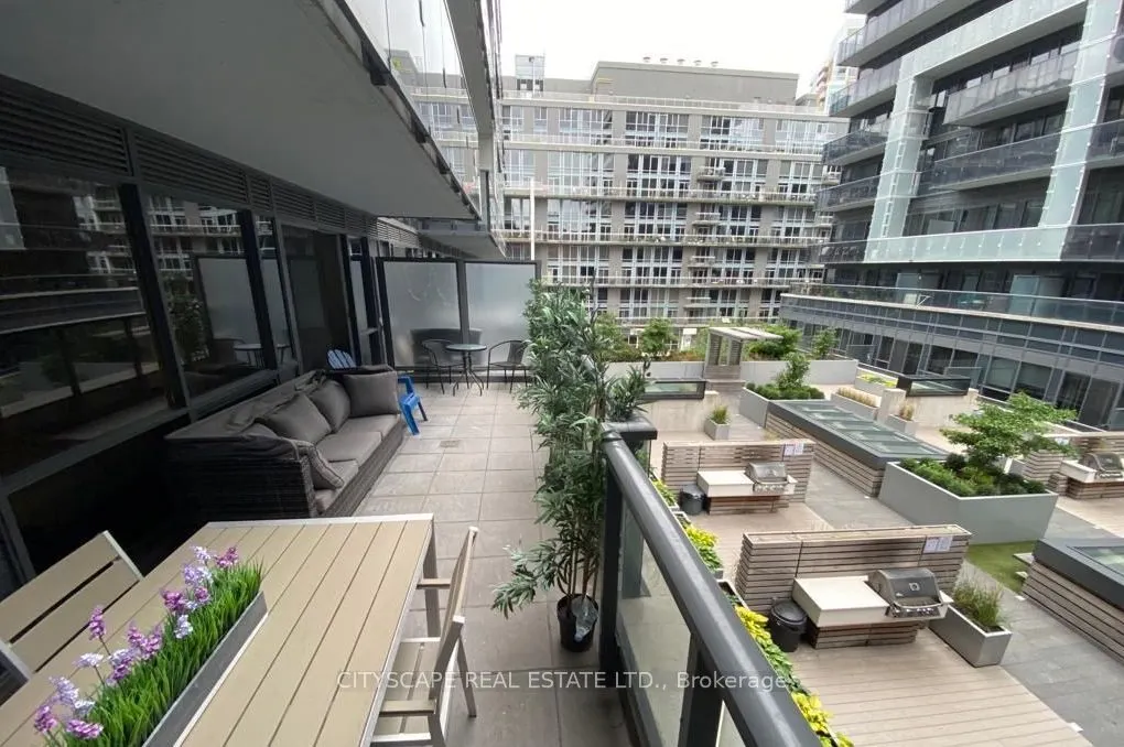 1030 King Street W, #332