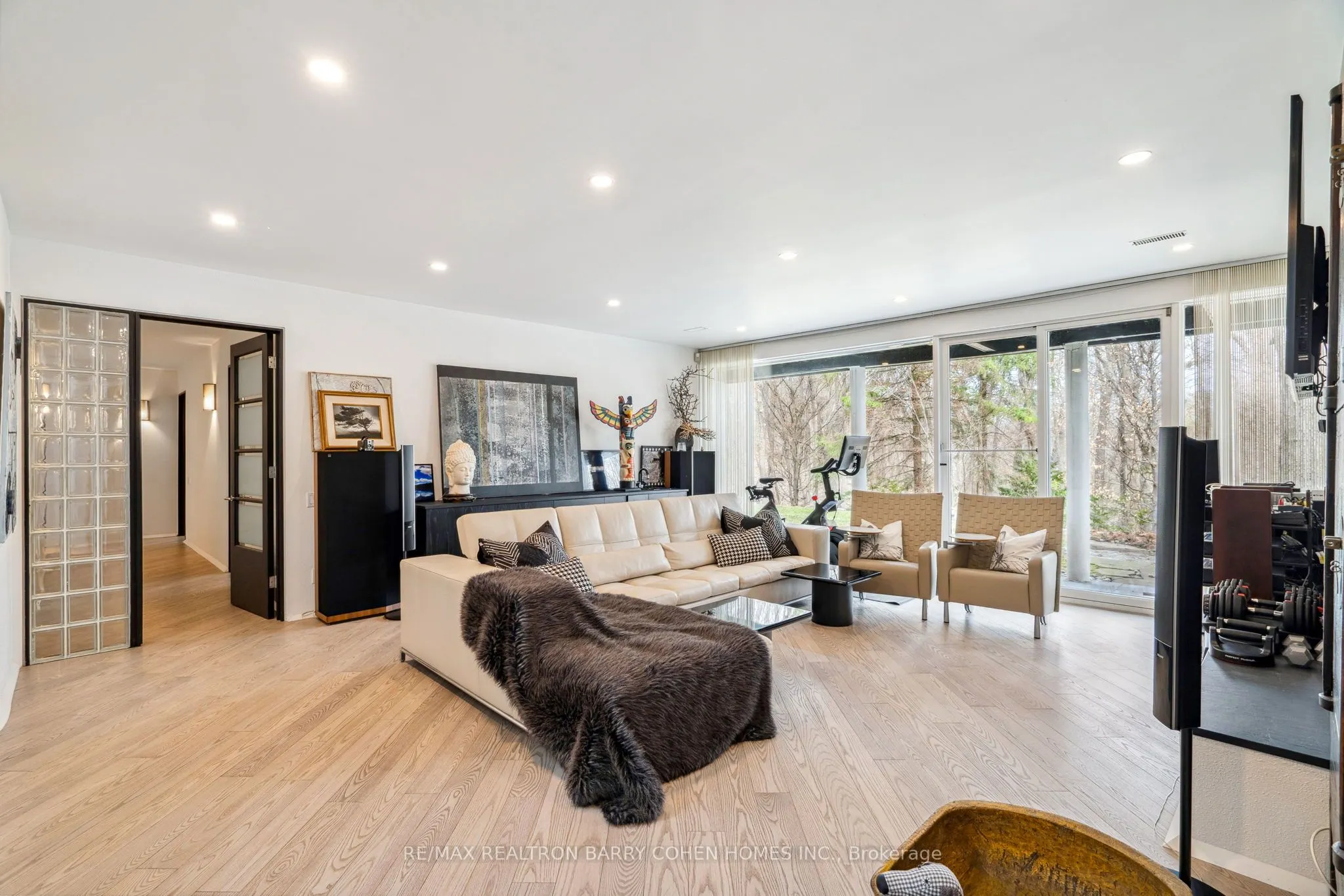 18 Timberglade Court
