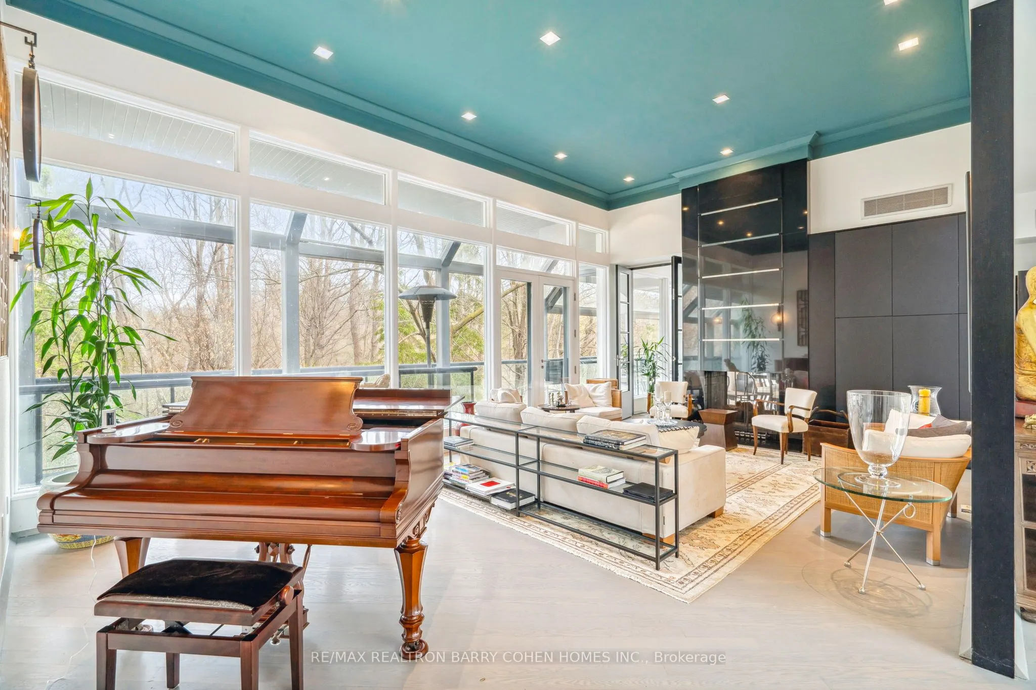 18 Timberglade Court