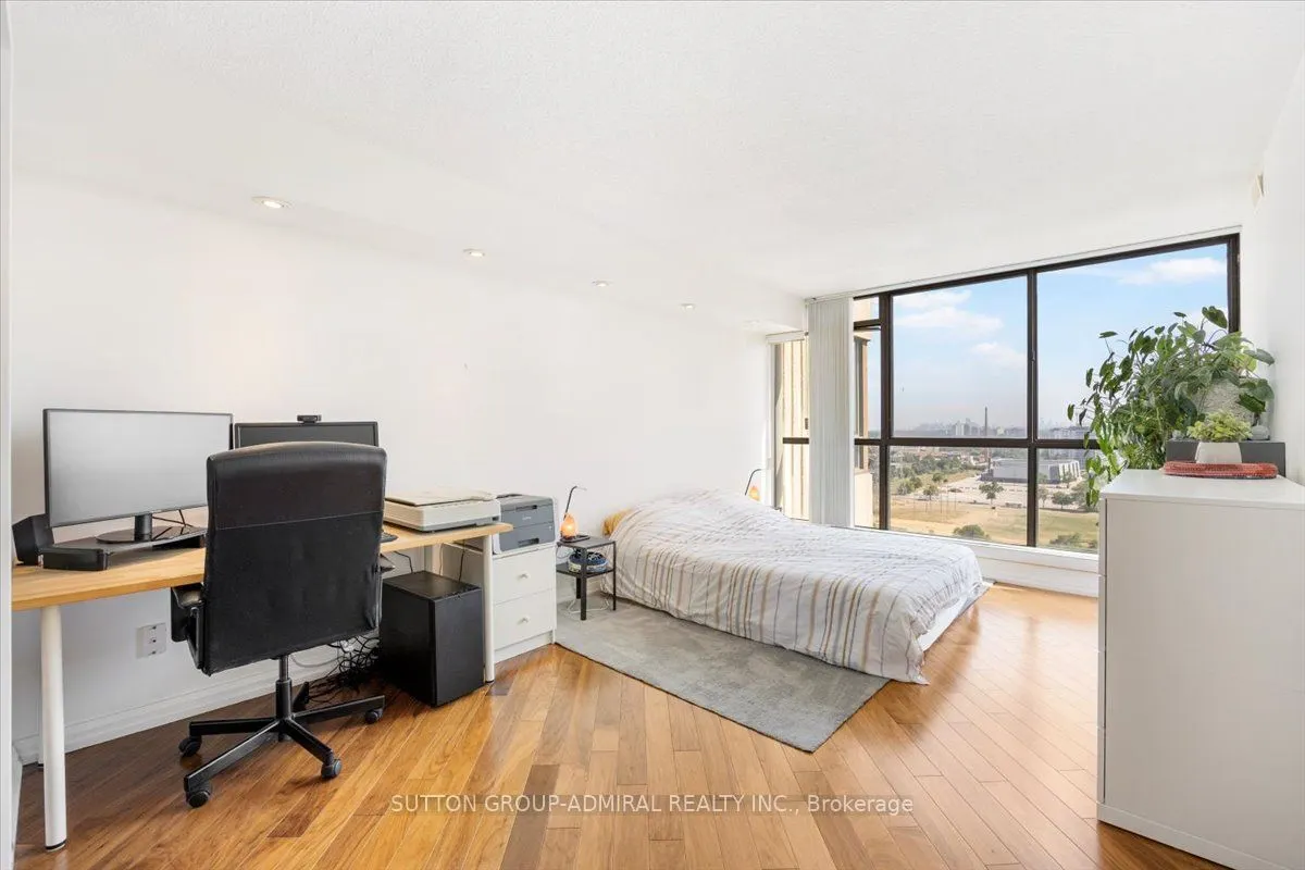 131 Torresdale Avenue, #1802