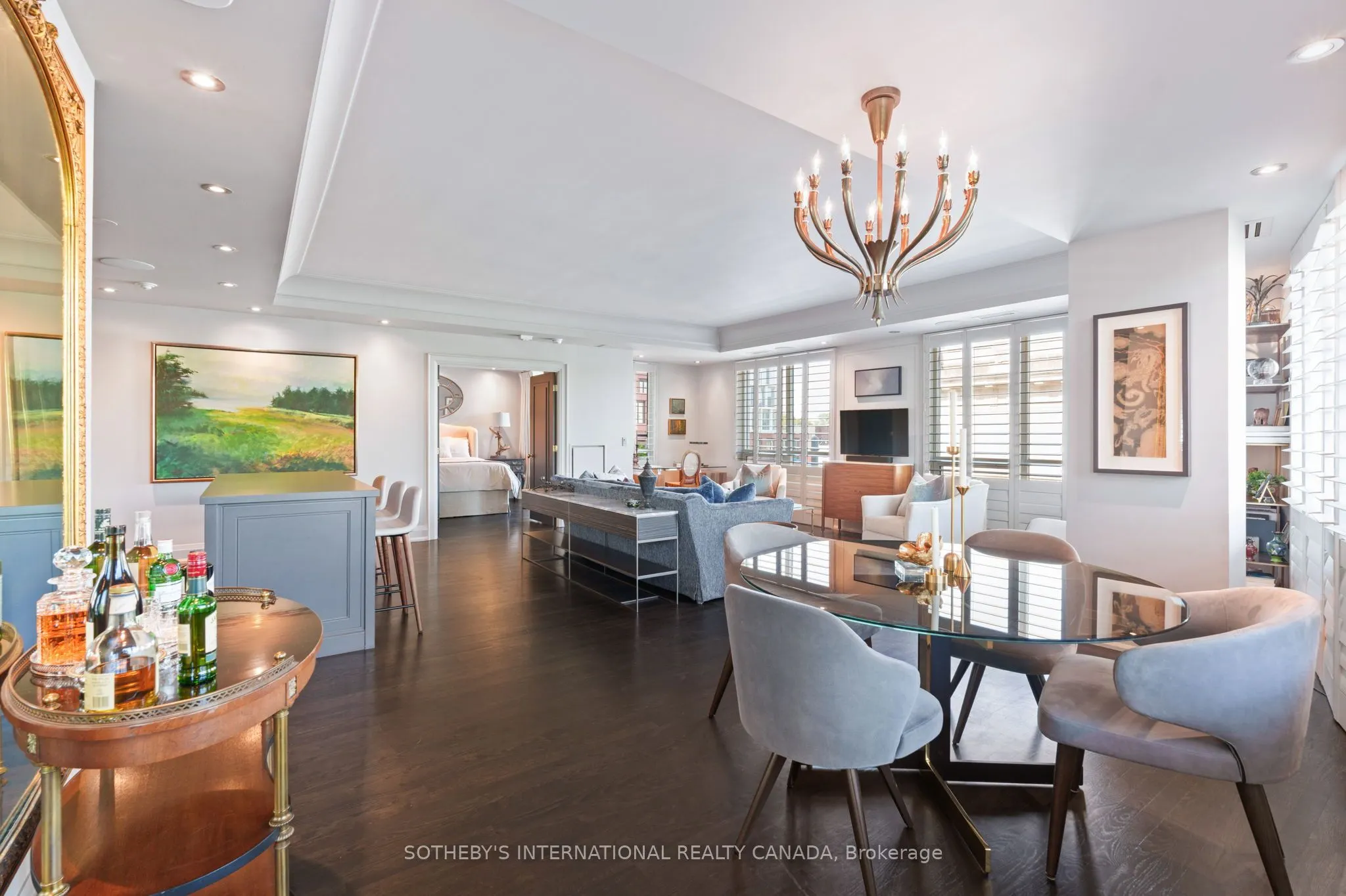 20 Scrivener Square, #304