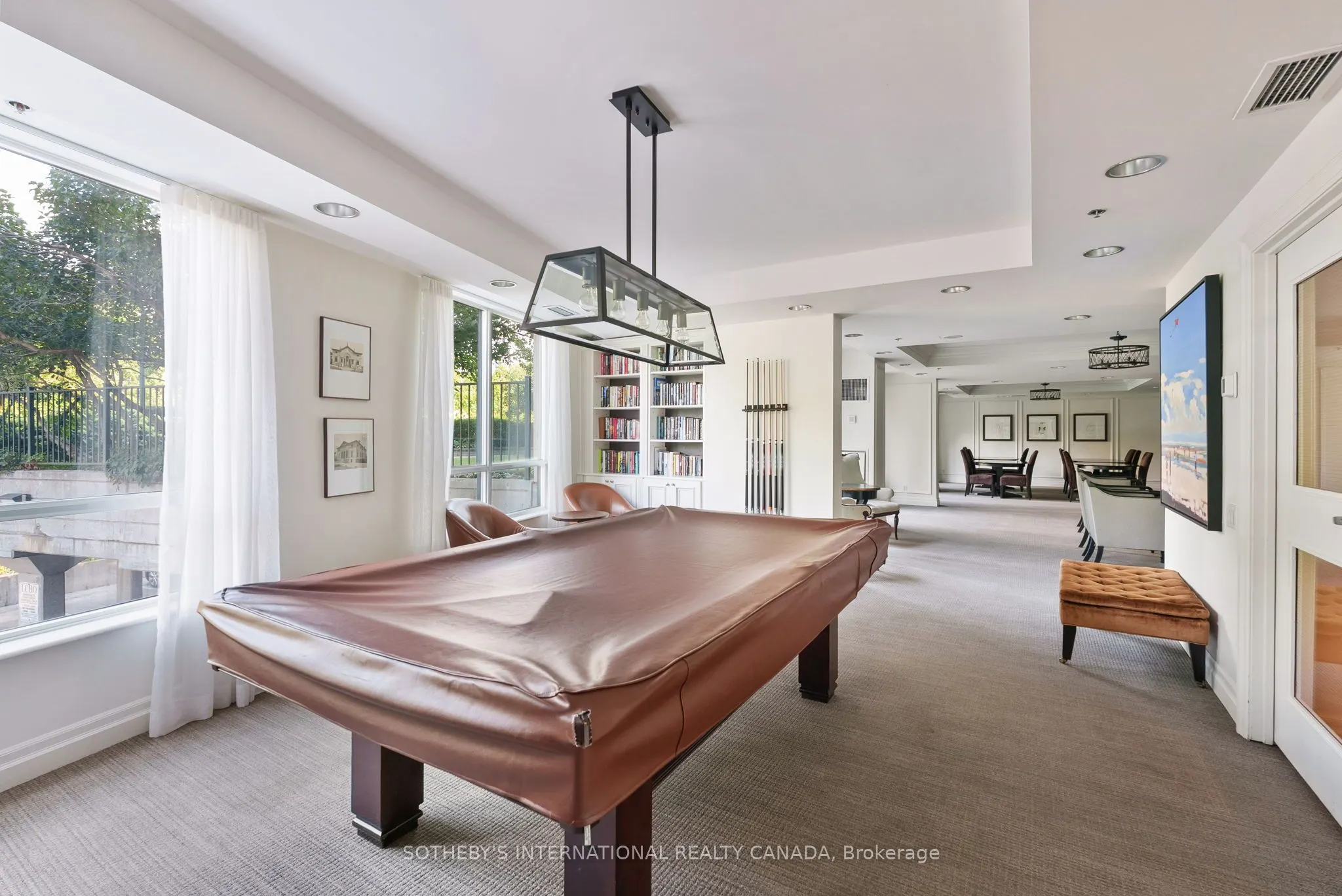 20 Scrivener Square, #304