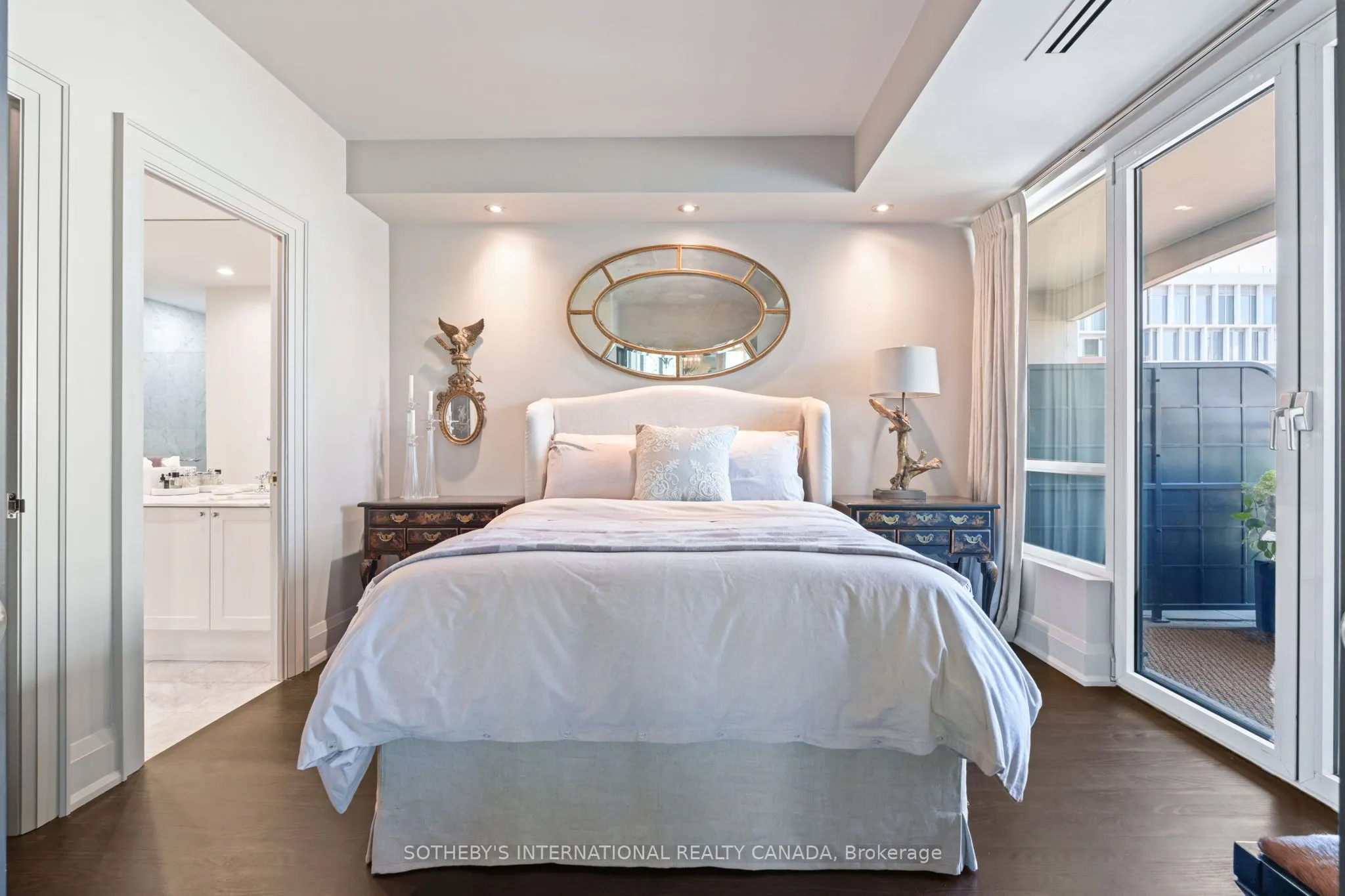 20 Scrivener Square, #304