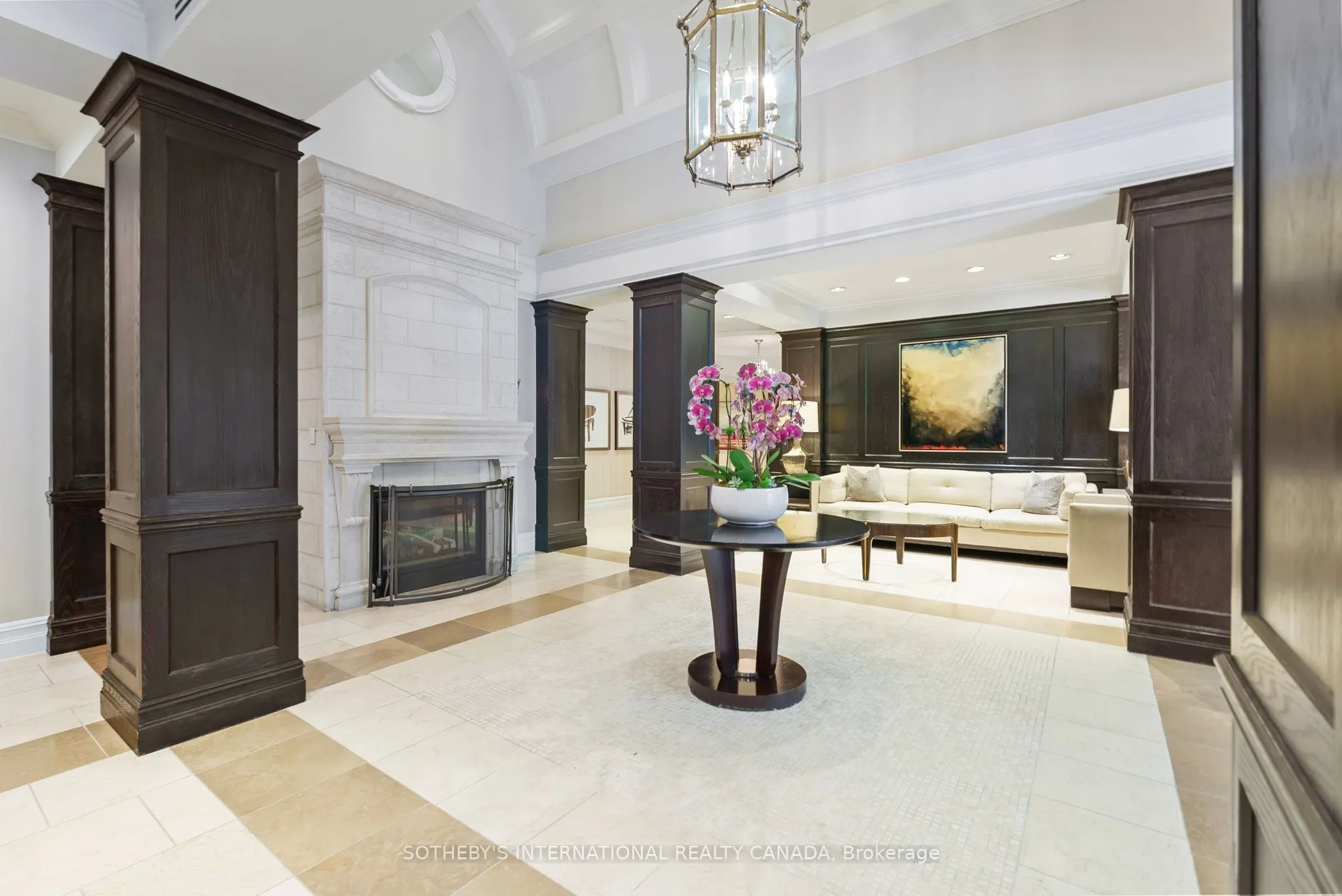 20 Scrivener Square, #304