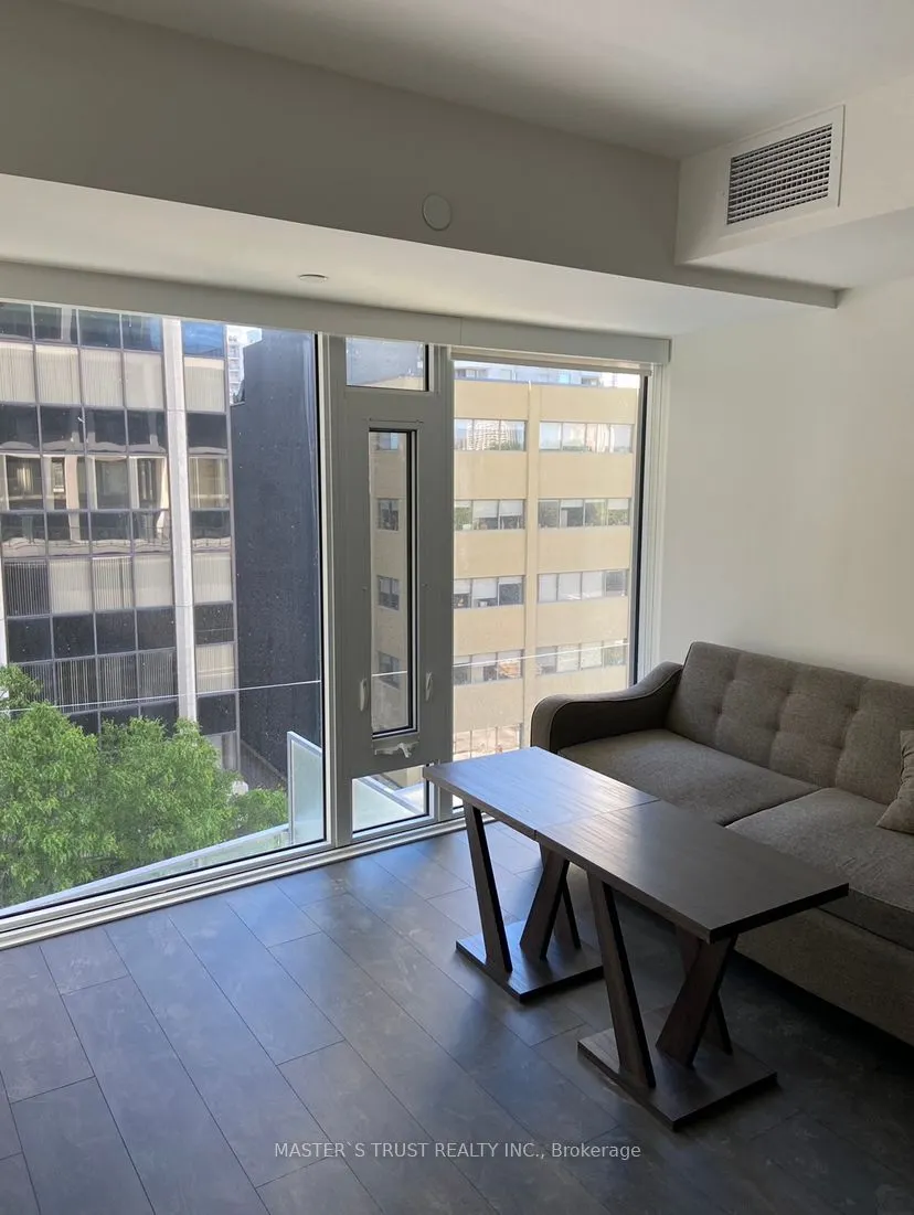 5 Soudan Avenue, #711
